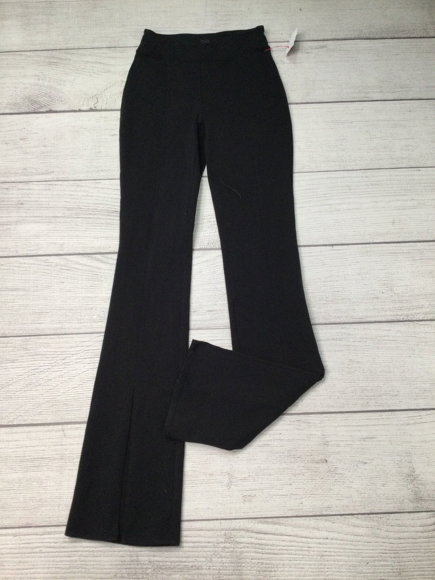 Athletic Leggings By Alo In Black, Size: Xs