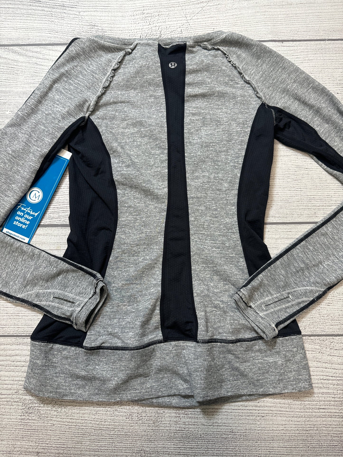 Athletic Top Long Sleeve Crewneck By Lululemon In Grey, Size: S