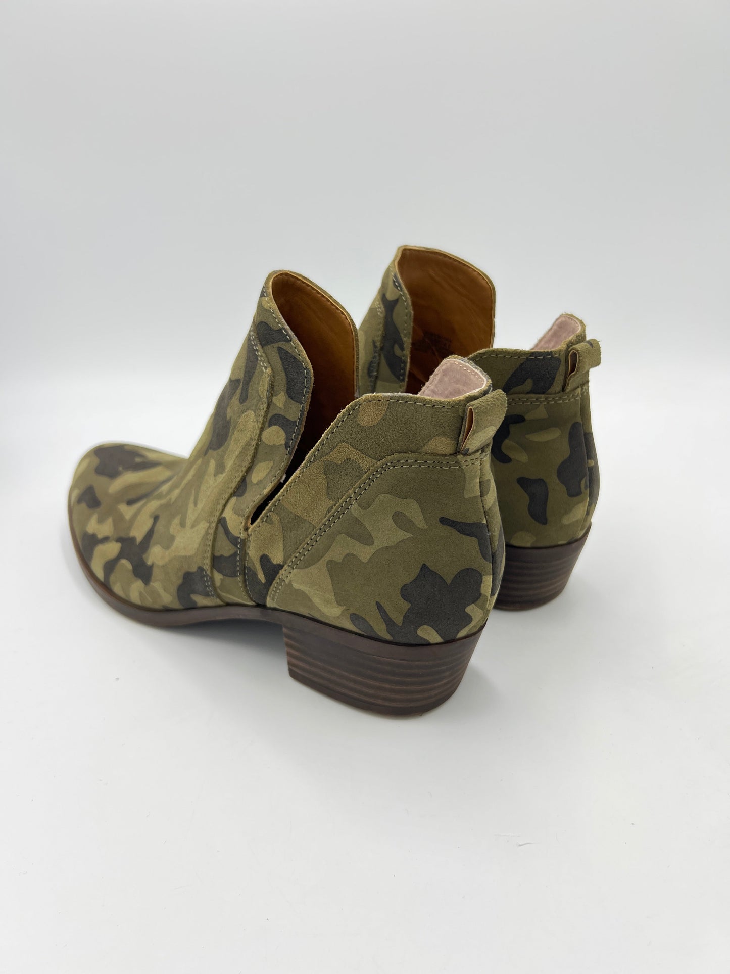 Boots Ankle Heels By Lucky Brand In Camouflage Print, Size: 9.5