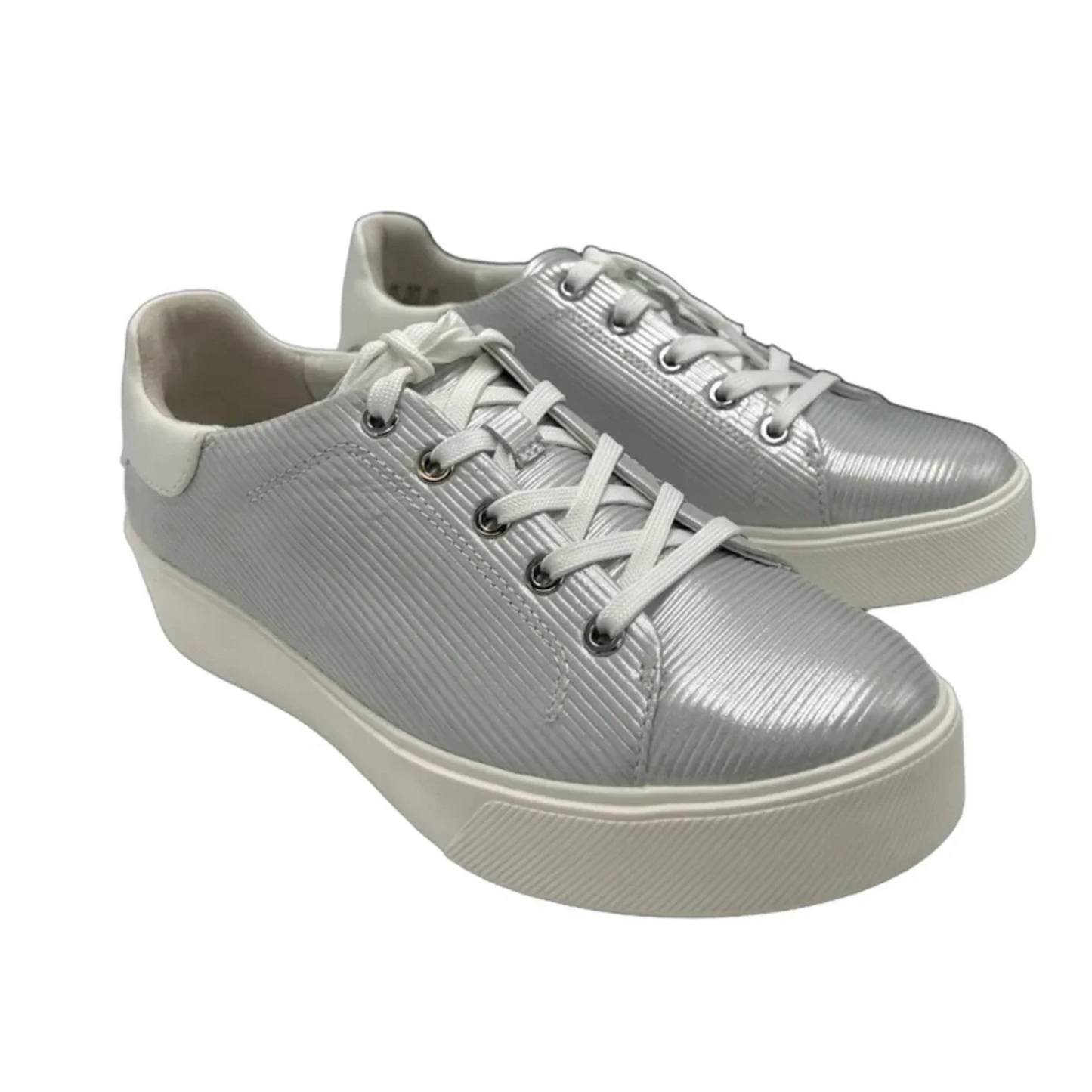 Shoes Athletic By Naturalizer In Silver, Size: 8