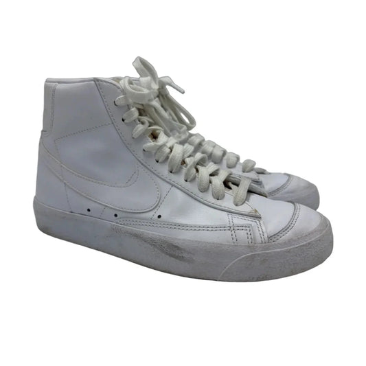 Shoes Sneakers By Nike In White, Size: 8