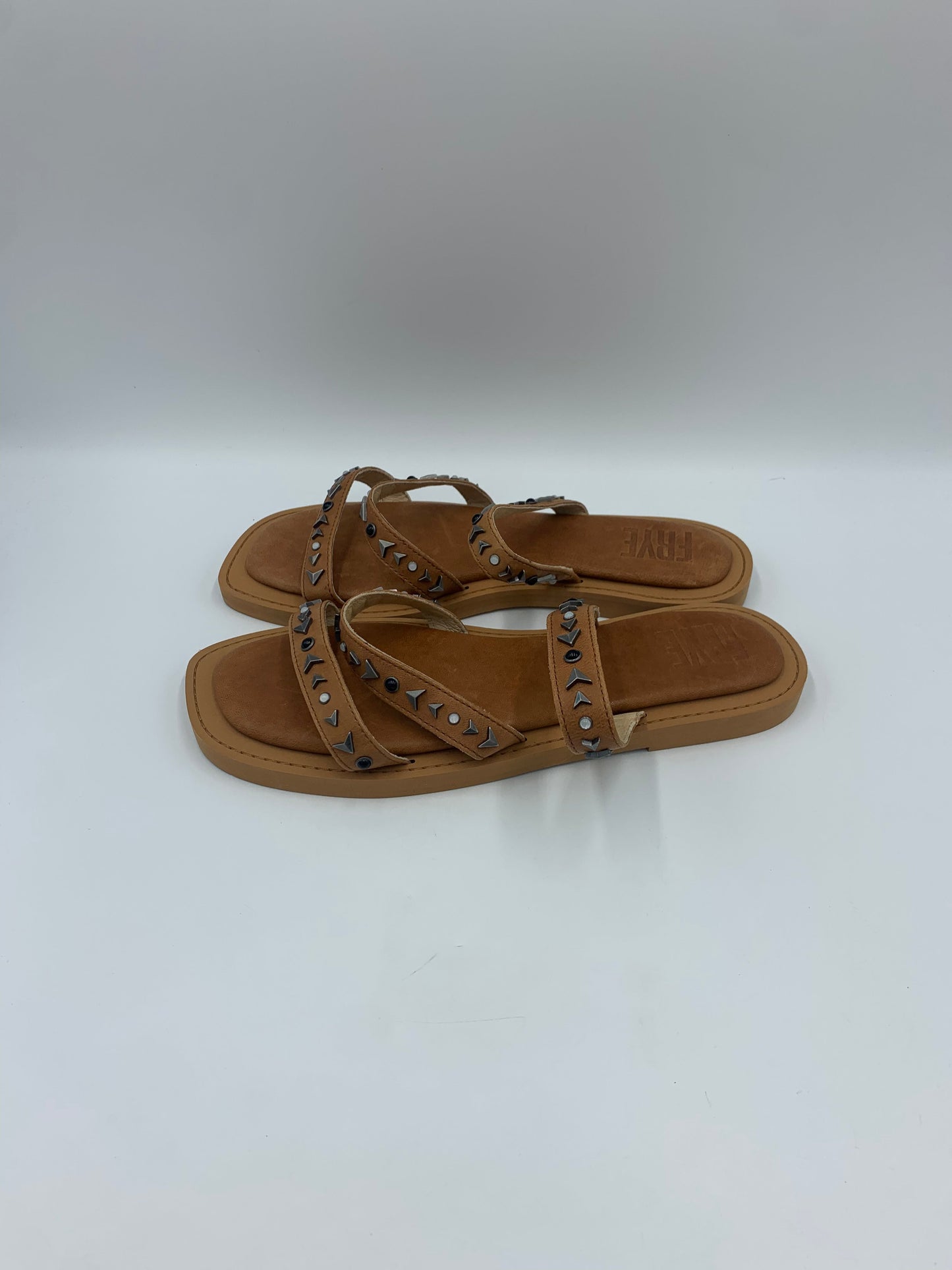 Brown Sandals Designer Frye, Size 9.5