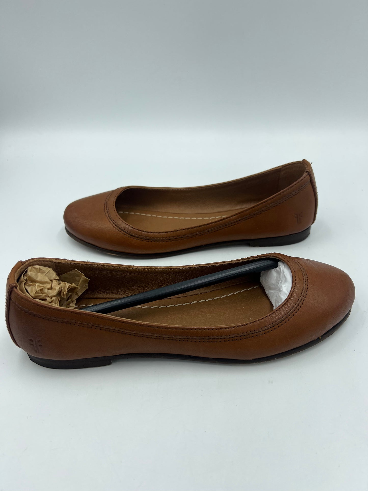 Like New! Brown Shoes Designer Frye, Size 6