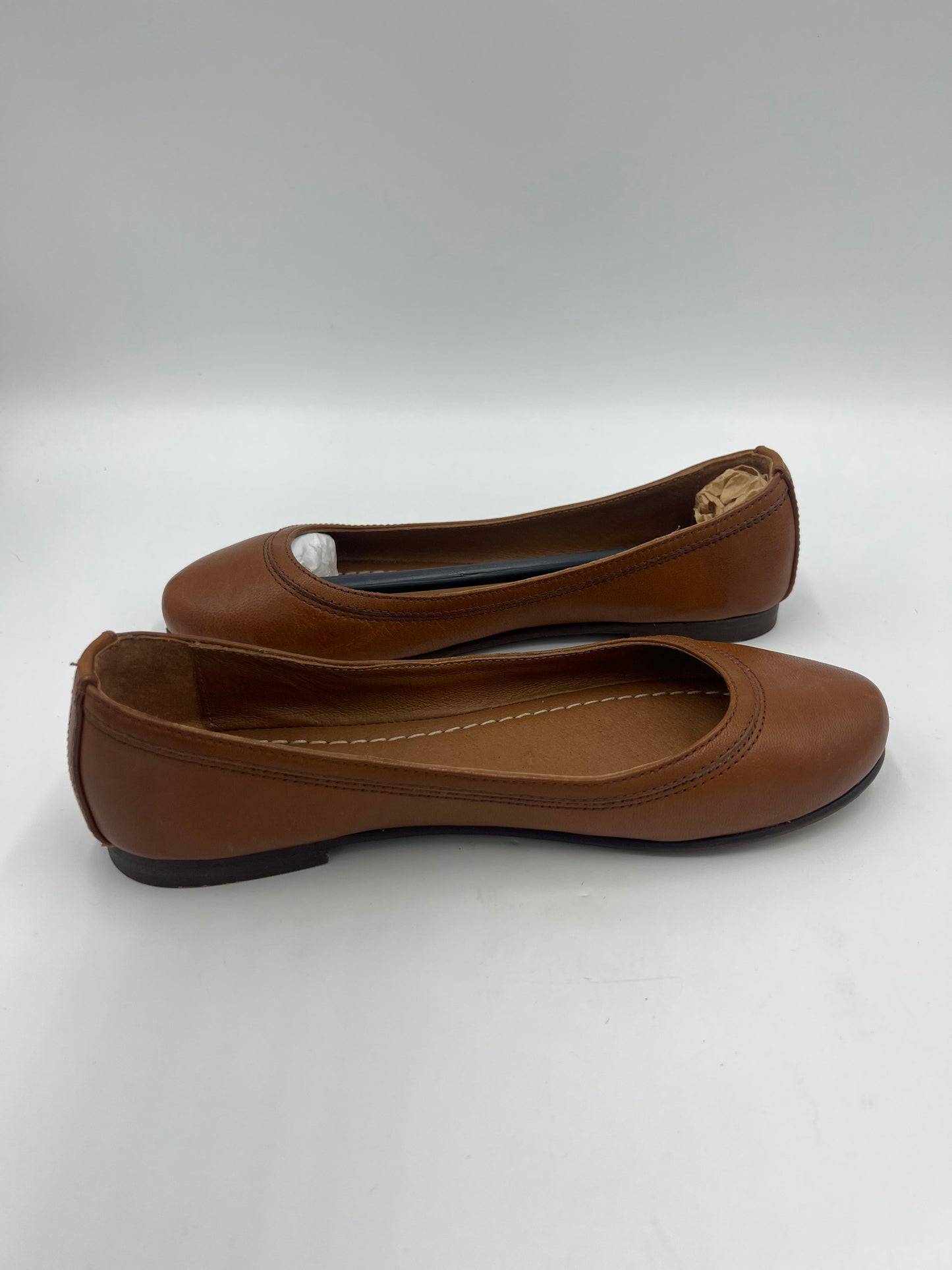 Like New! Brown Shoes Designer Frye, Size 6