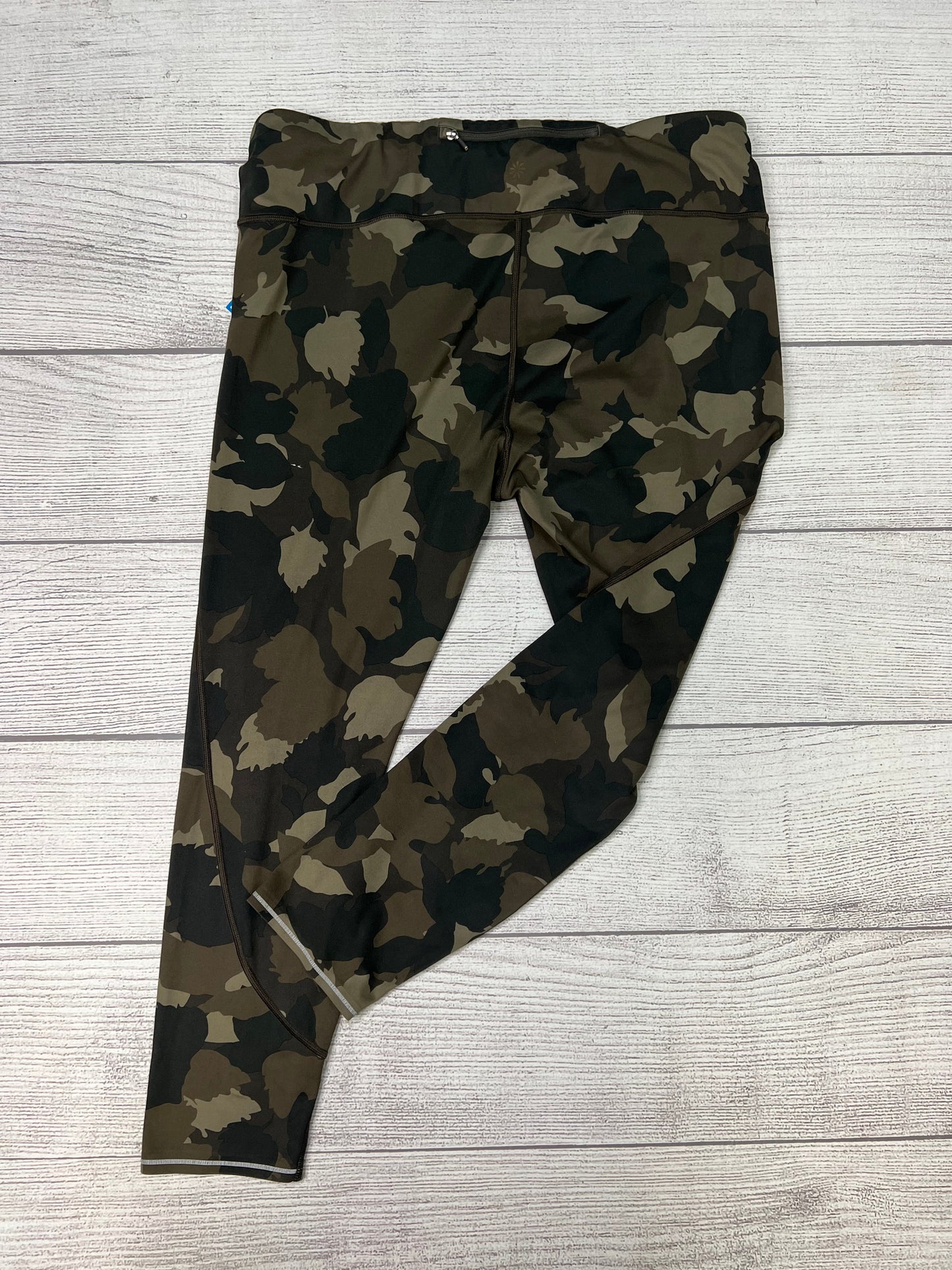 Athletic Leggings By Athleta In Camoflauge, Size: Xl