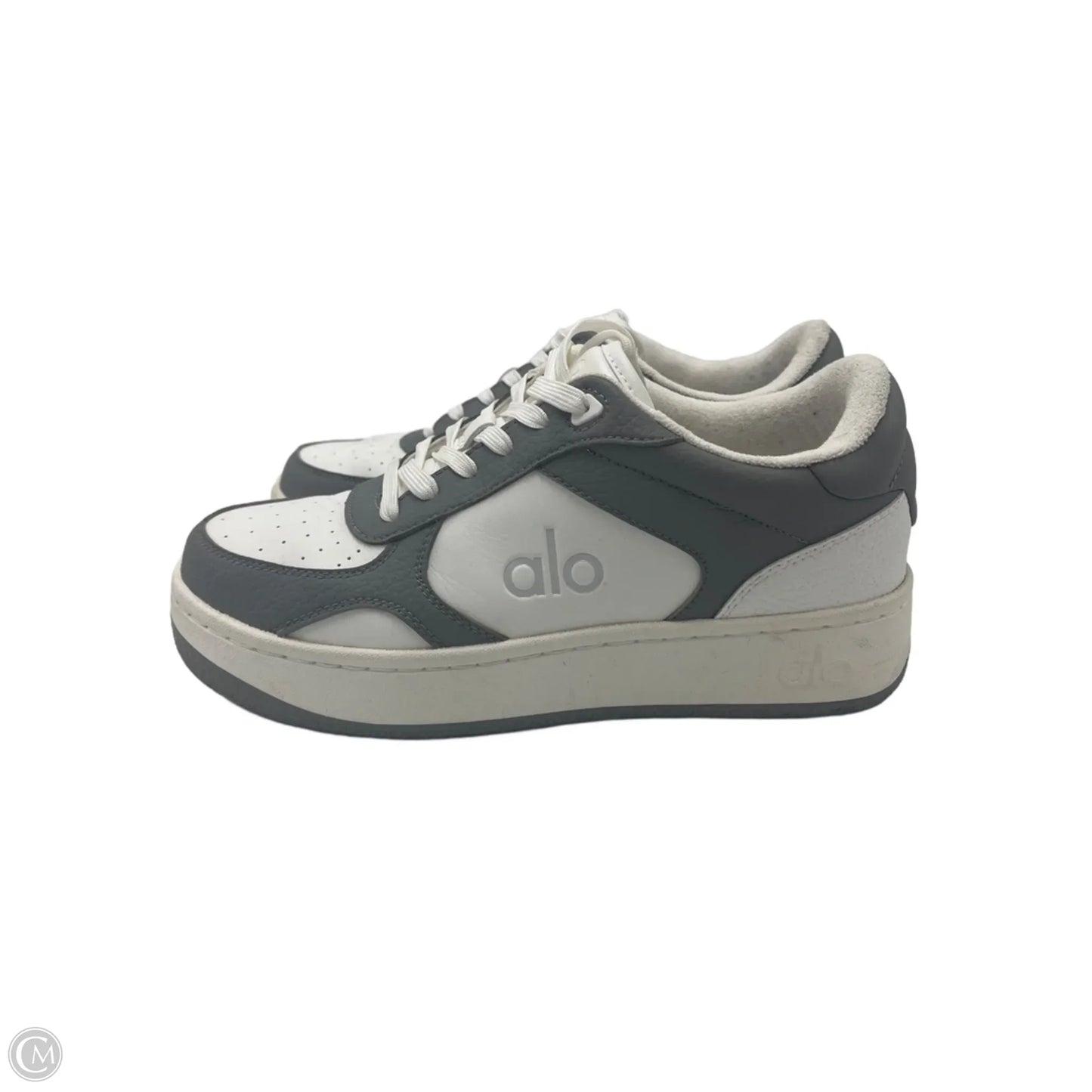 Shoes Athletic By Alo In Grey & White, Size: 7.5