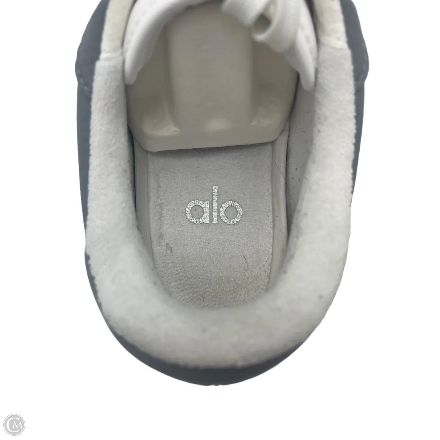 Shoes Athletic By Alo In Grey & White, Size: 7.5