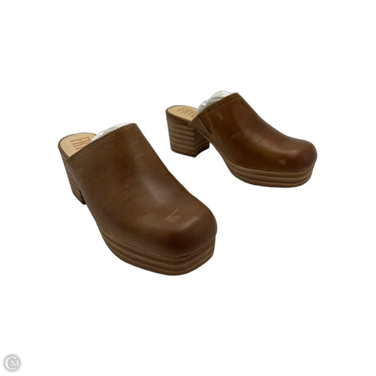 New! Frye Campus Designer Clogs in Brown, Size 8.5