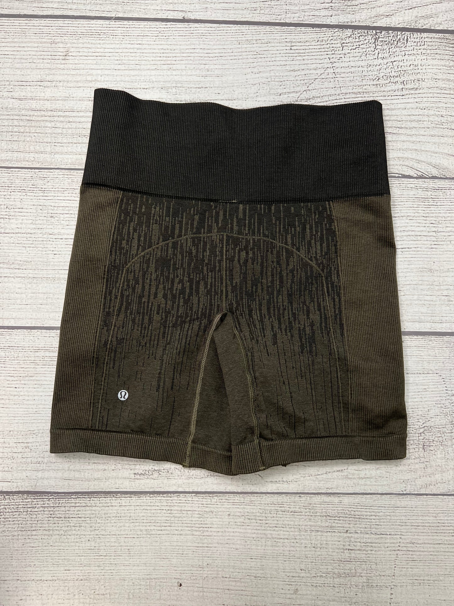 Athletic Shorts By Lululemon In Green, Size: S