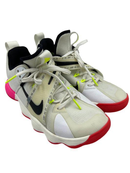 Shoes Athletic By Nike In White, Size: 6