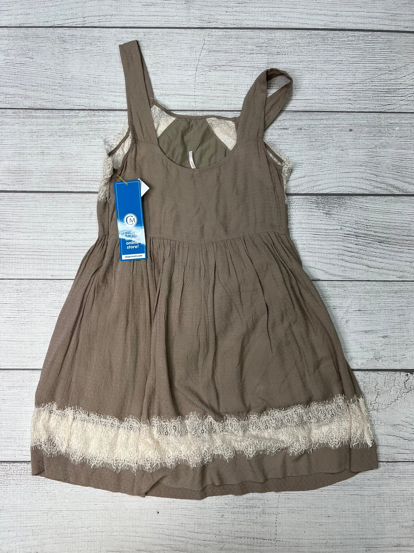 Dress Casual Short By Free People In Taupe, Size: S