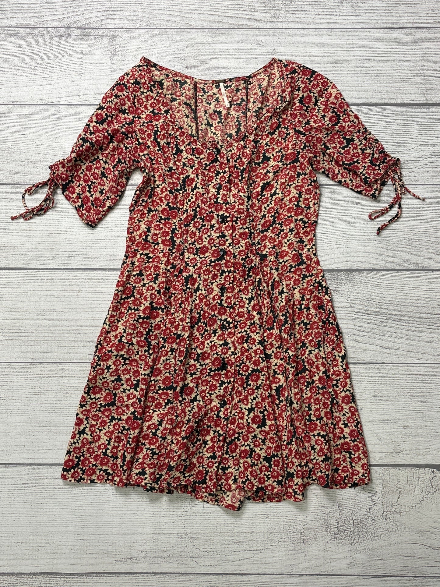 Dress Casual Short By Free People In Red Black, Size: S