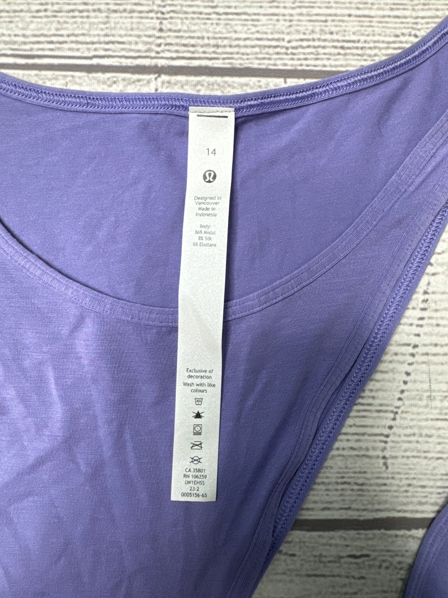 Athletic Tank Top By Lululemon In Purple, Size: L