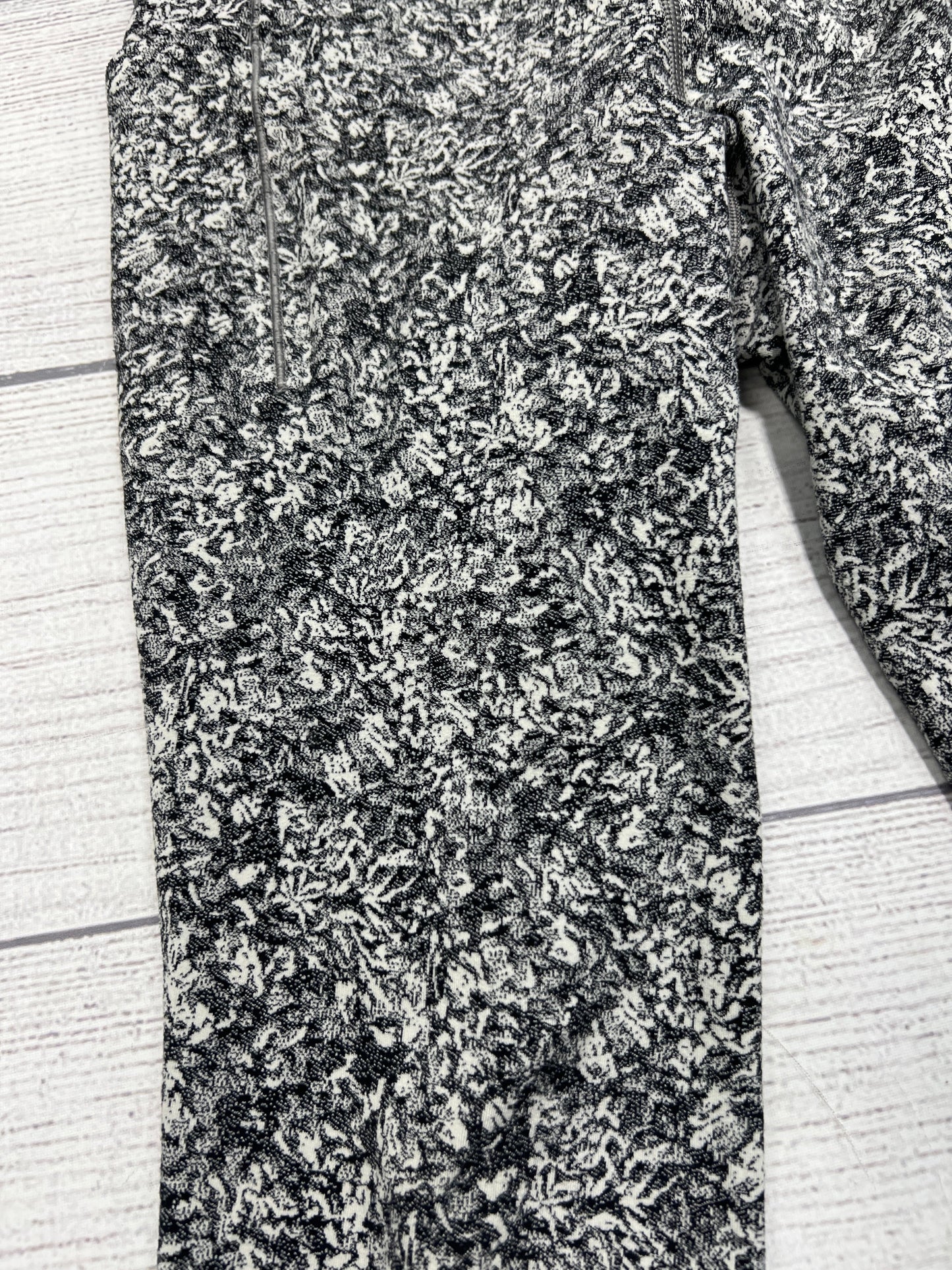 Athletic Leggings By Athleta In Black & White, Size: S