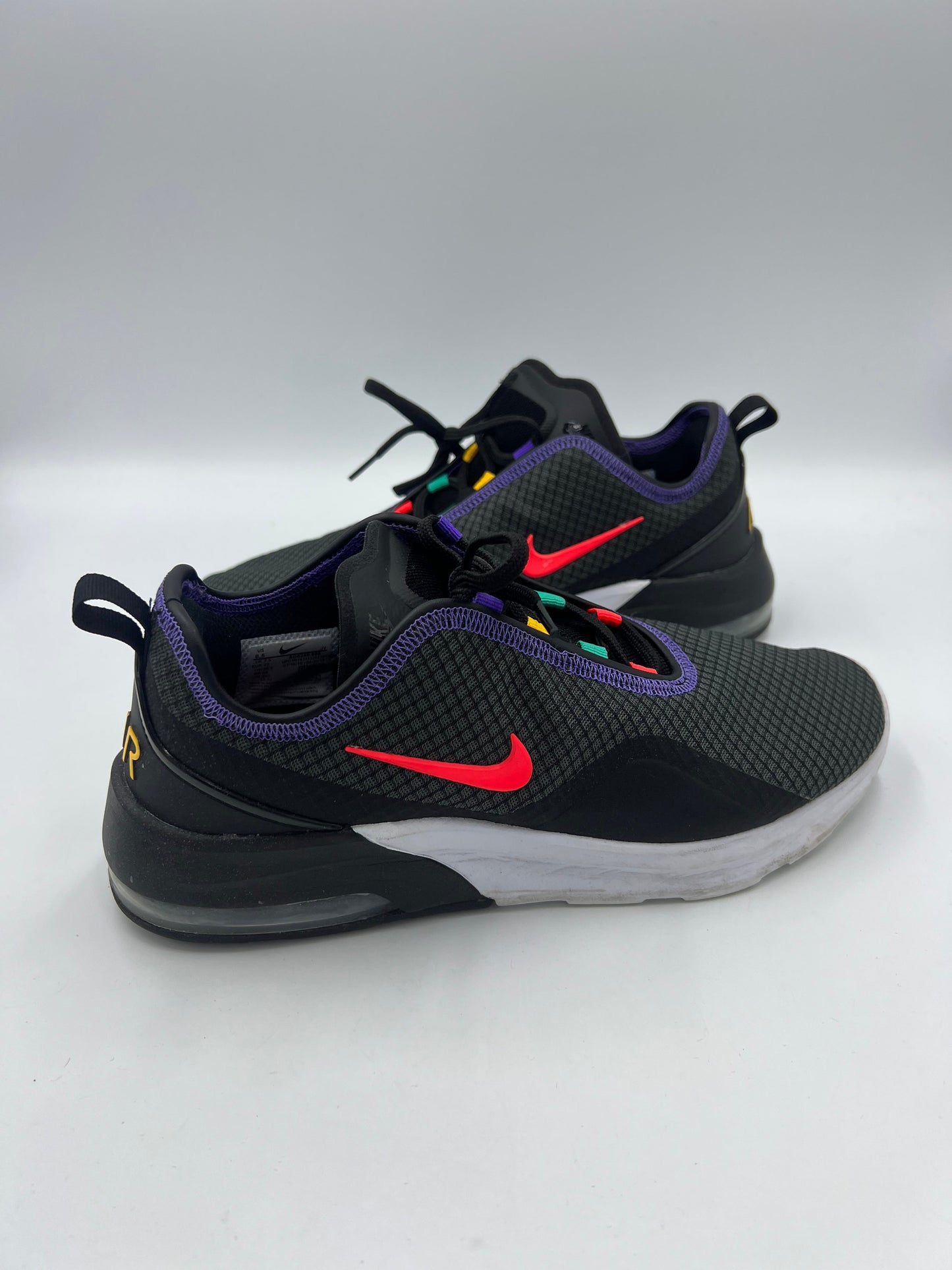 Shoes Athletic By Nike In Black, Size: 11