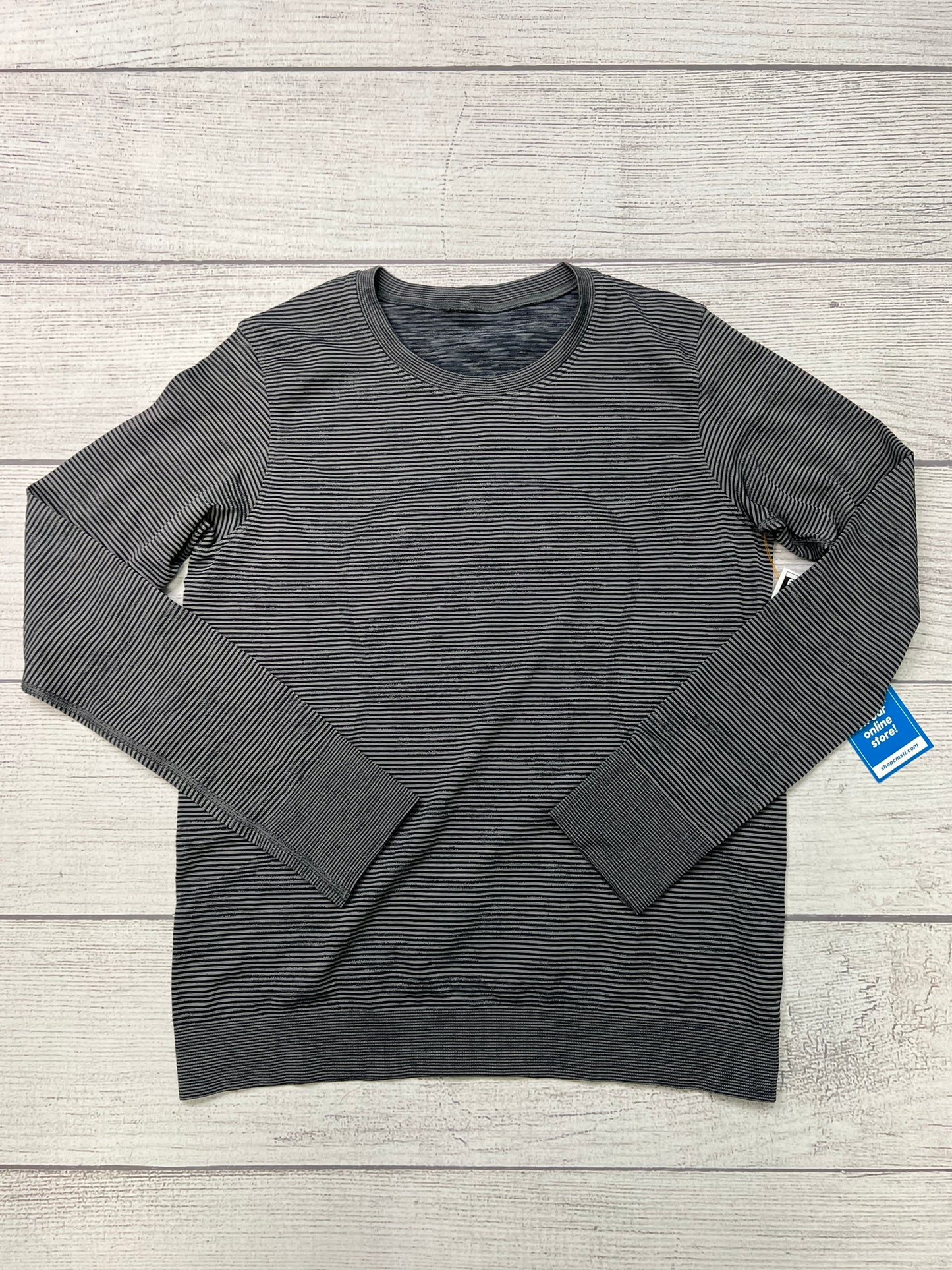 Athletic Top Long Sleeve Crewneck By Lululemon In Grey, Size: S