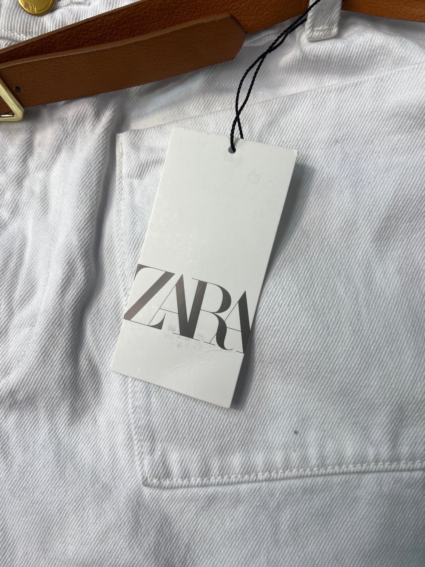 Shorts By Zara In White, Size: 12