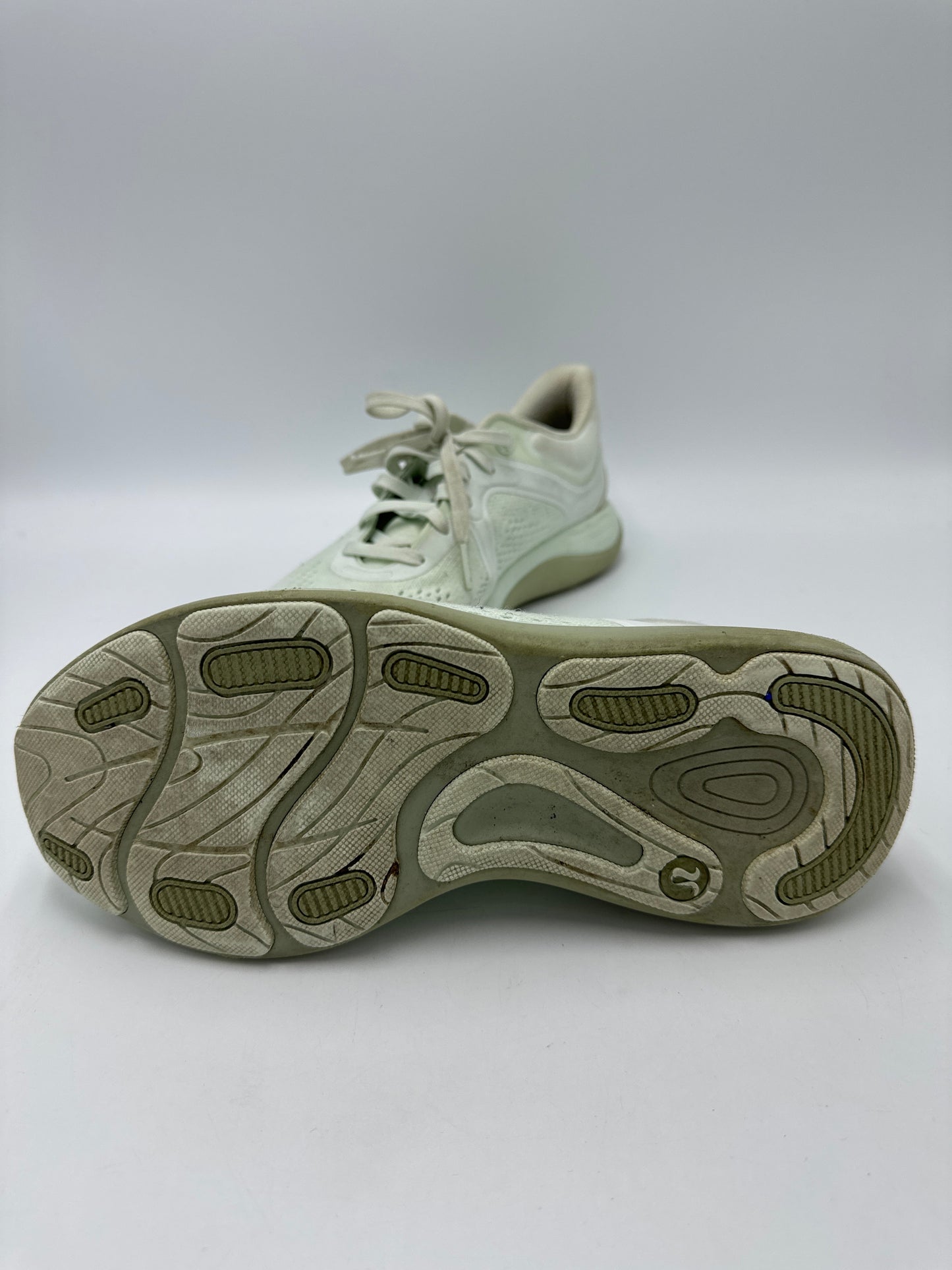 Shoes Athletic By Lululemon In Green, Size: 7.5