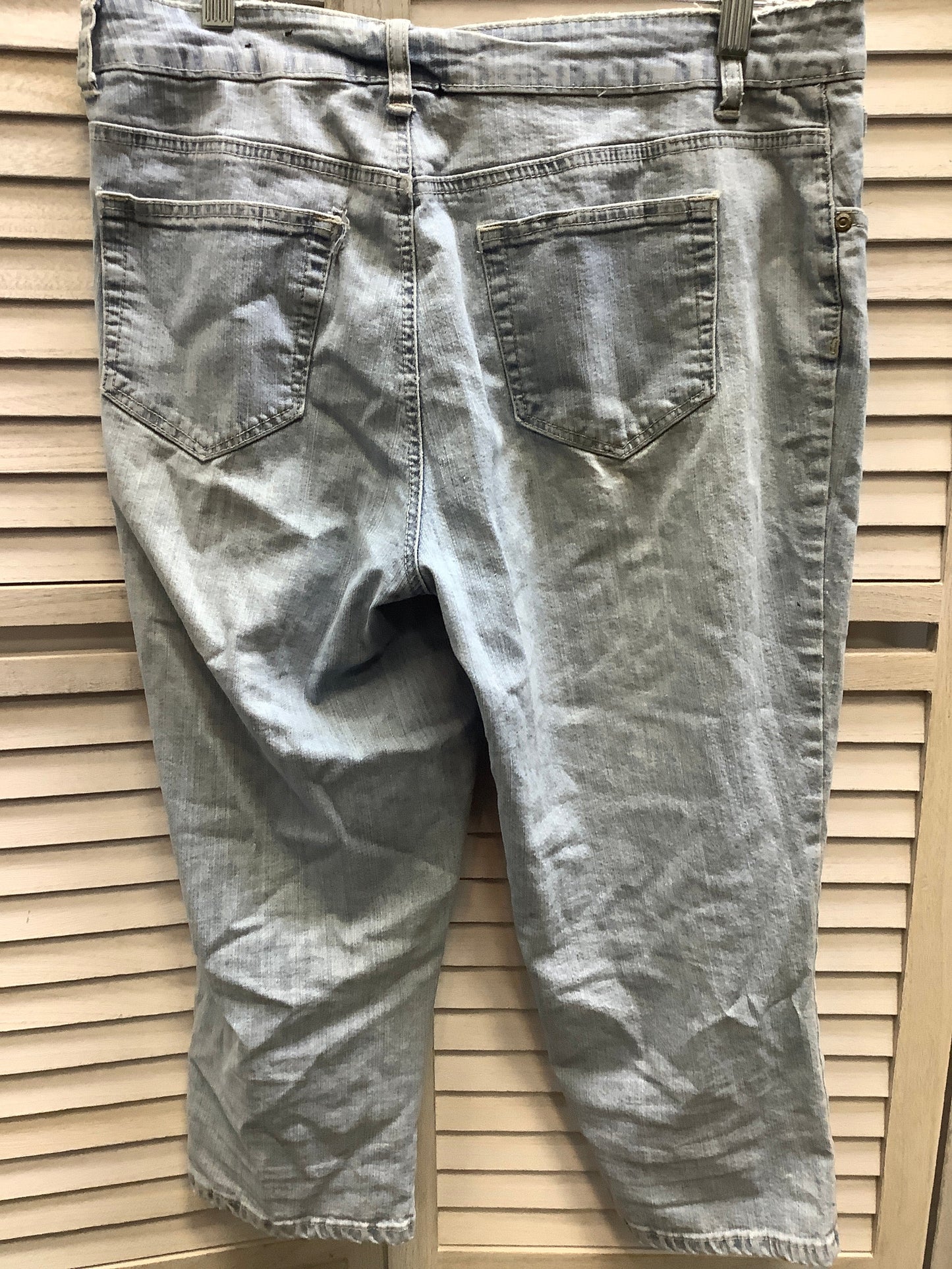 Denim Blue Capris St Johns Bay O, Size 12