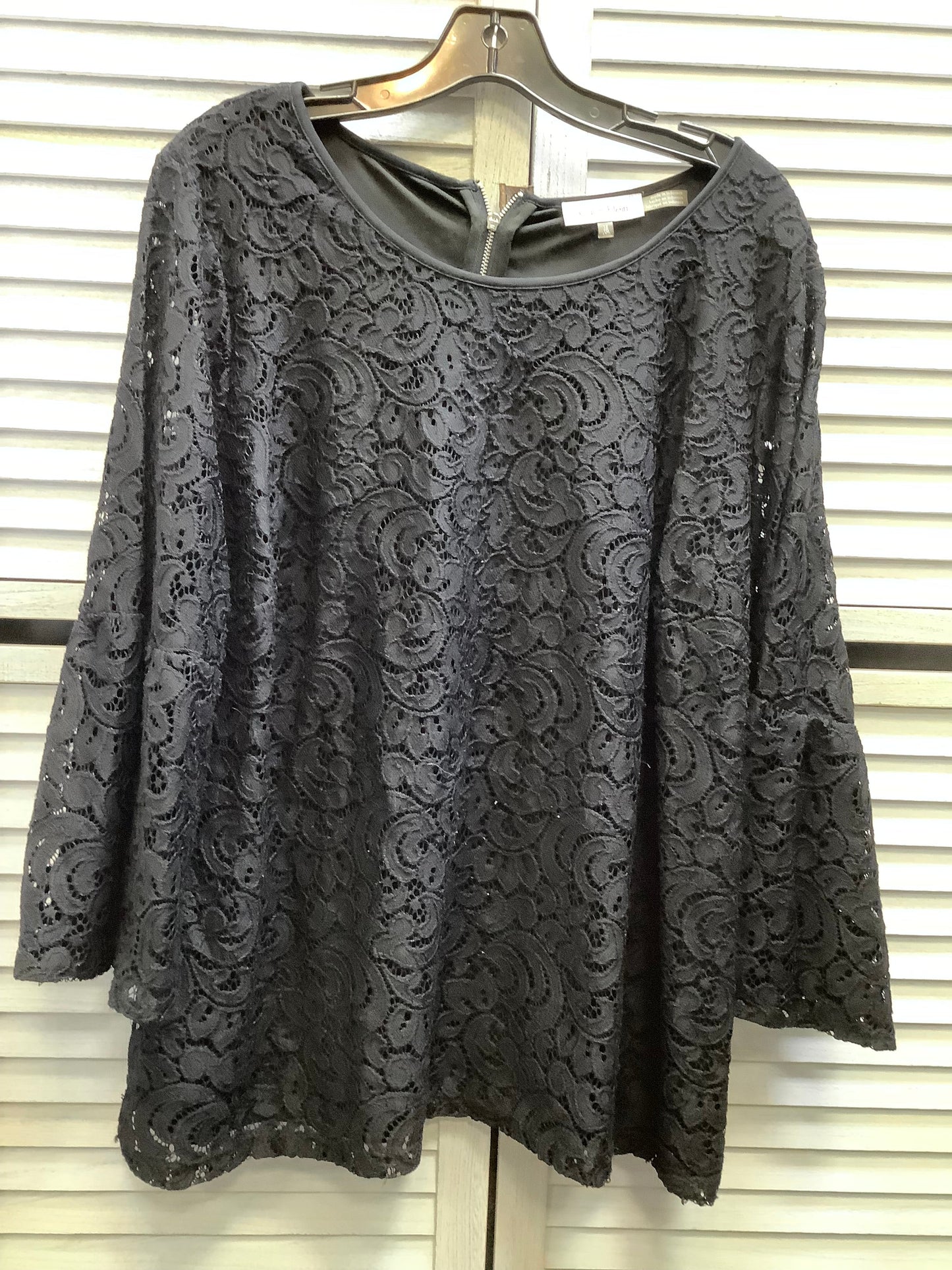 Top Long Sleeve By Calvin Klein In Black, Size: 1x