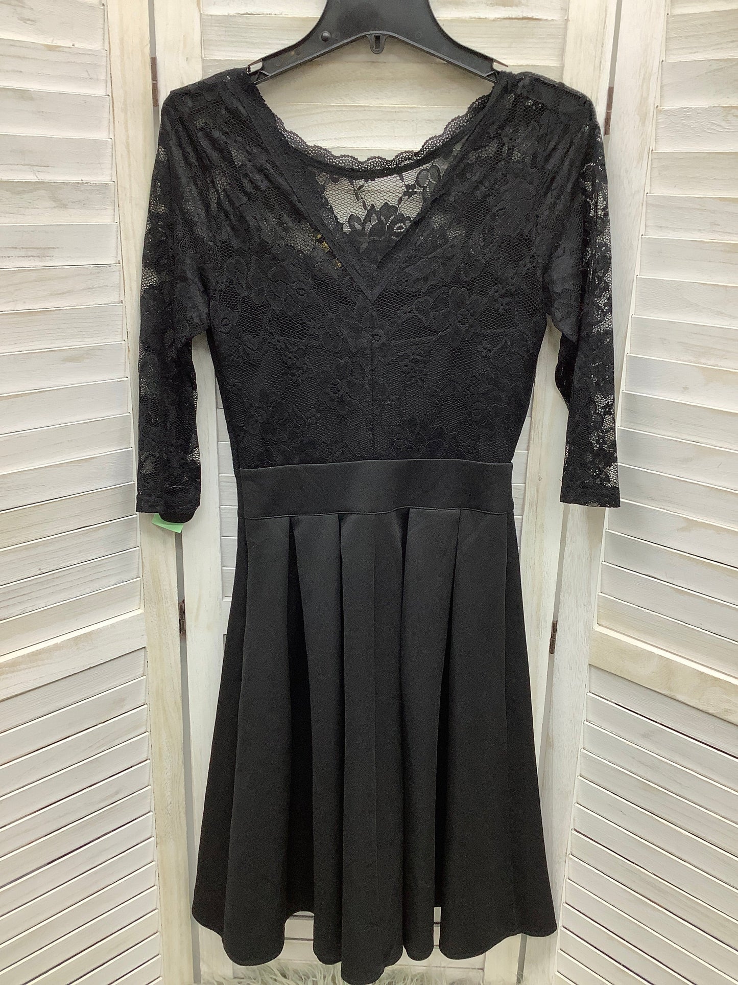 Dress Party Midi By Clothes Mentor  Size: S