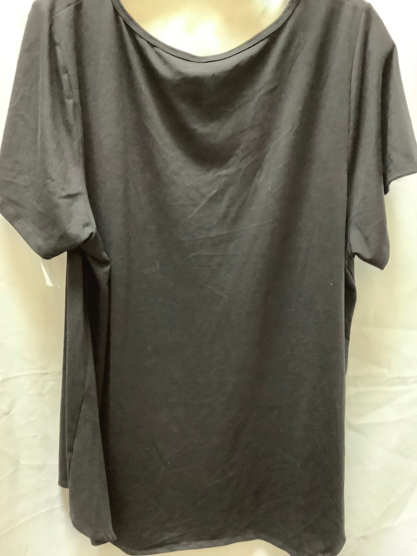 Top Short Sleeve Basic By Lularoe  Size: 3x