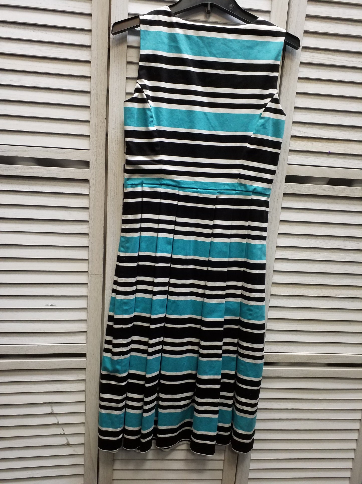 Striped Pattern Dress Casual Midi Talbots, Size 6