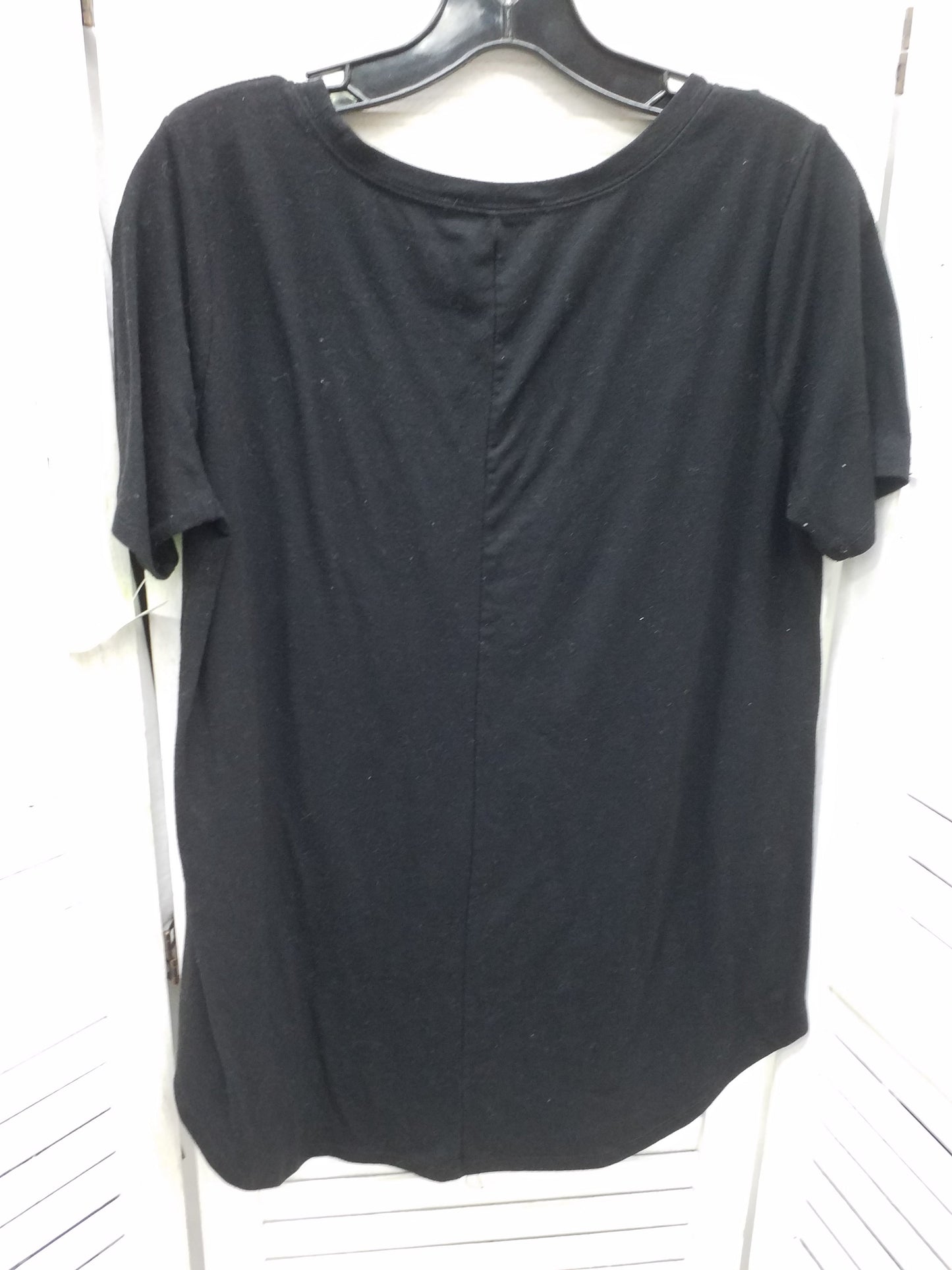 Top Short Sleeve By Zenana Outfitters  Size: L