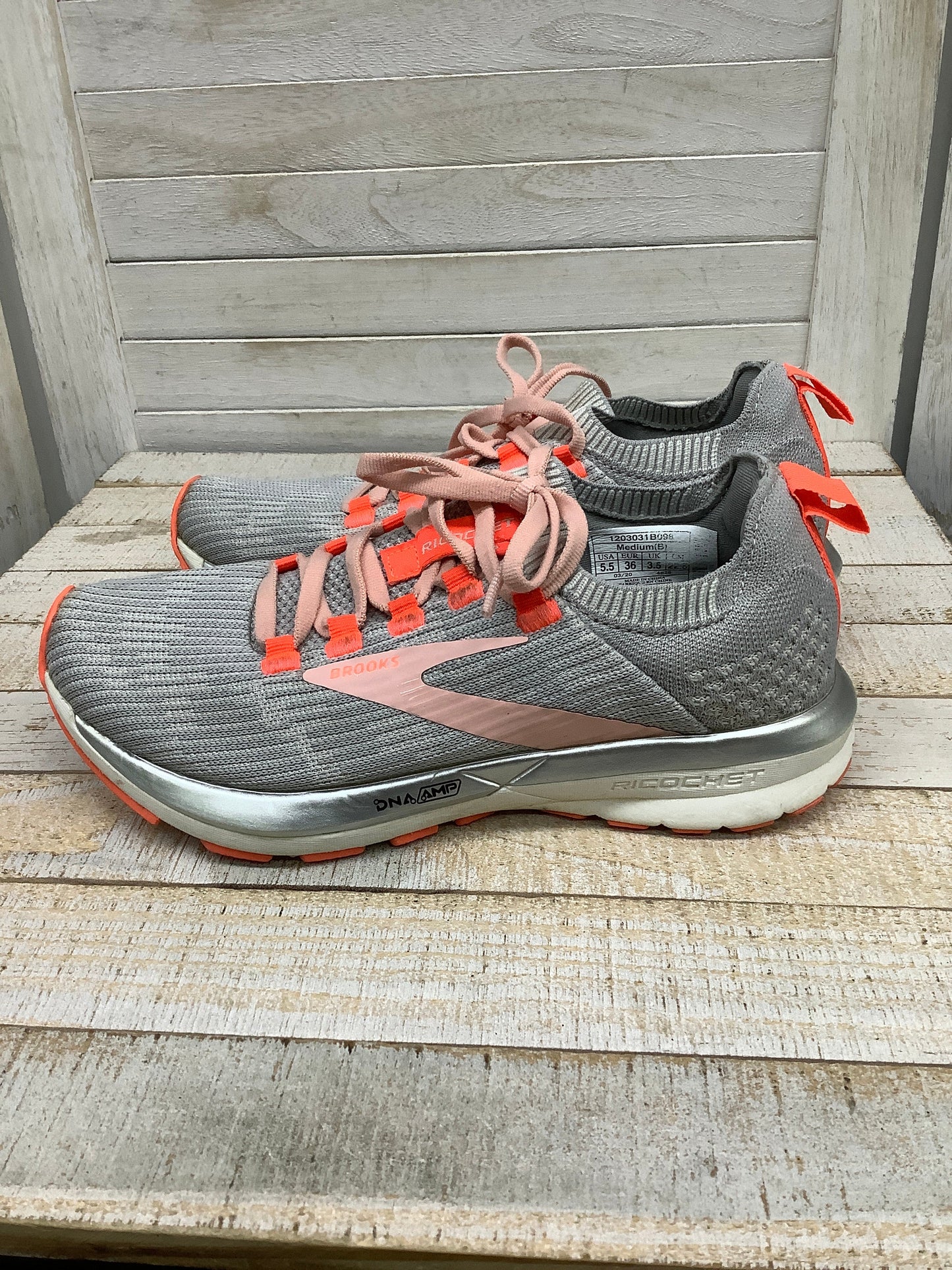 Shoes Athletic By Brooks  Size: 5.5