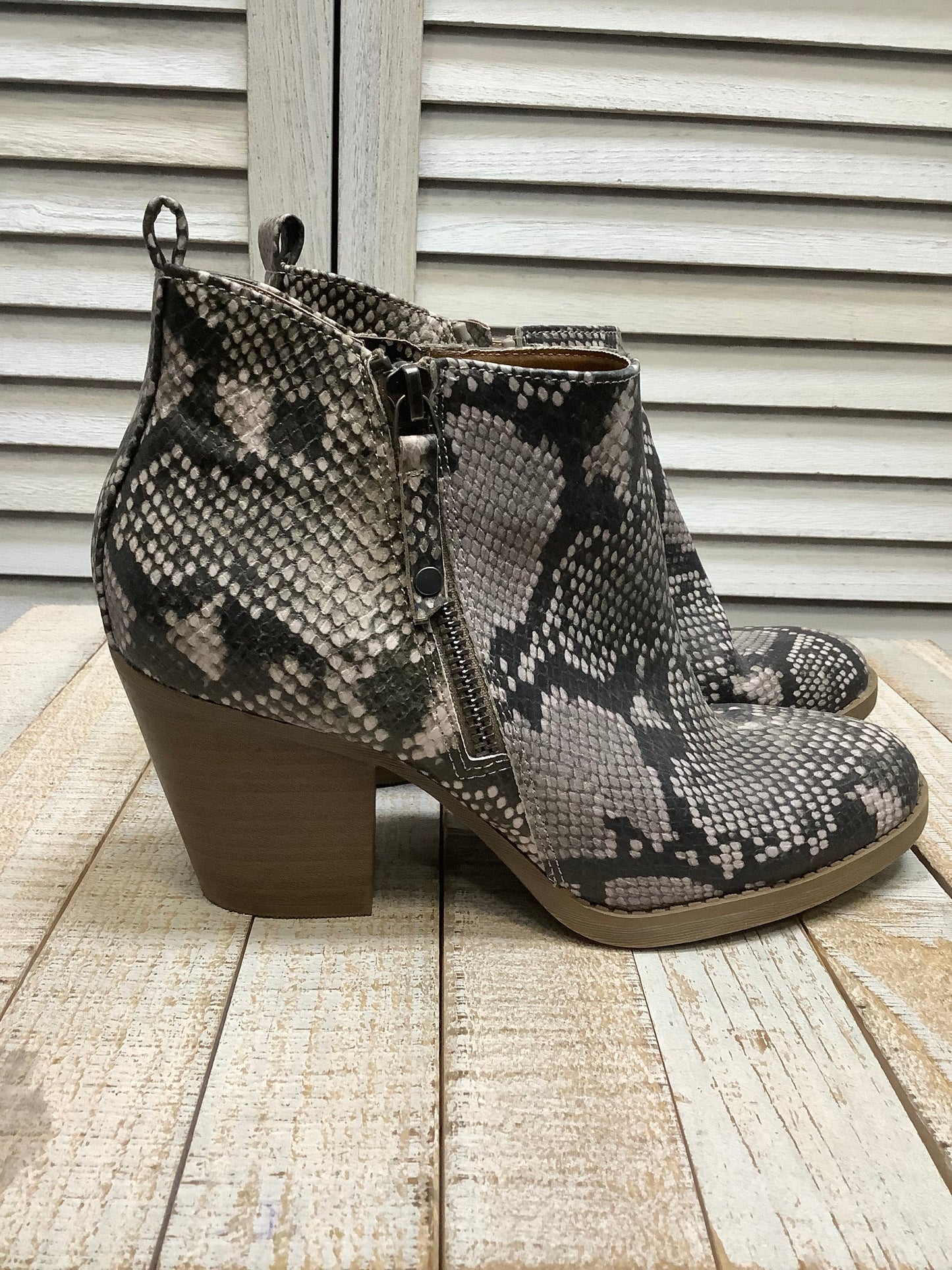 Boots Ankle Heels By Universal Thread In Snakeskin Print, Size: 7.5