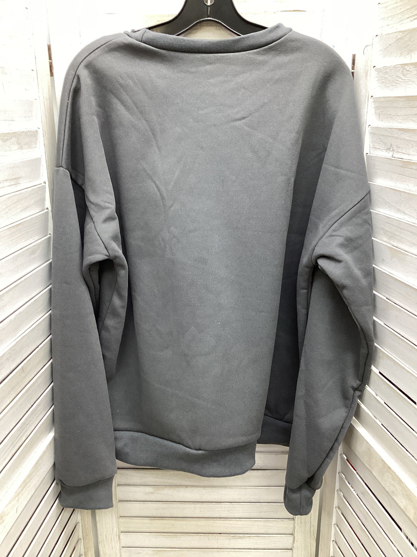 Sweatshirt Crewneck By Clothes Mentor In Grey, Size: Xl