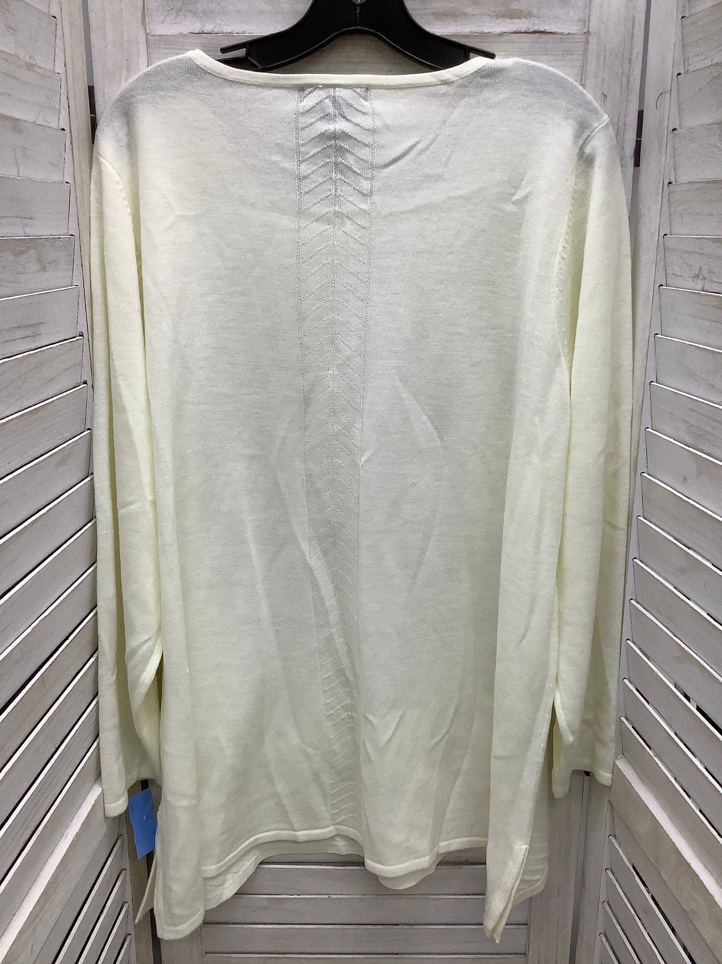 Top Long Sleeve By Clothes Mentor In Ivory, Size: 2x