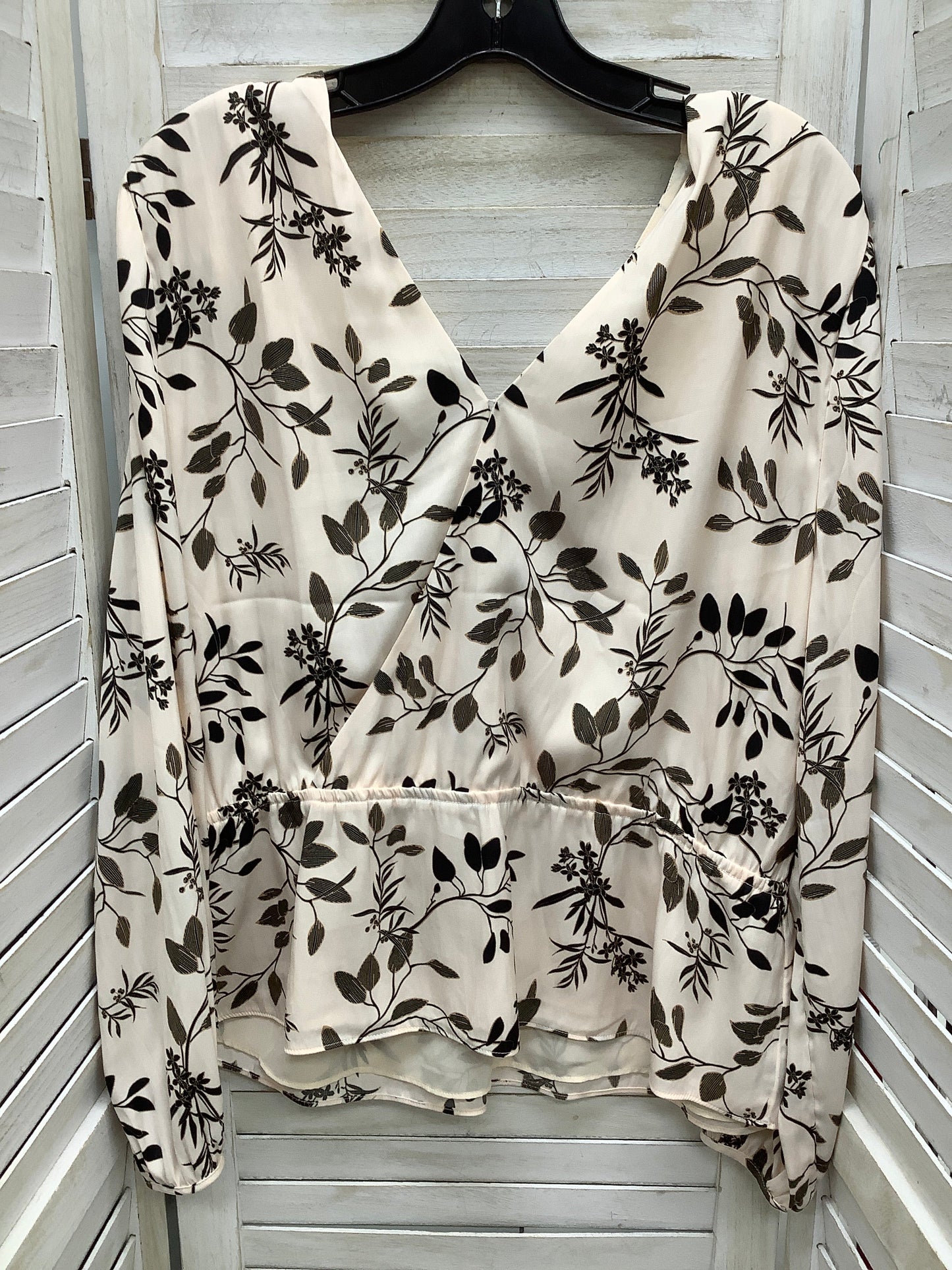 Blouse Long Sleeve By Banana Republic In Floral Print, Size: L