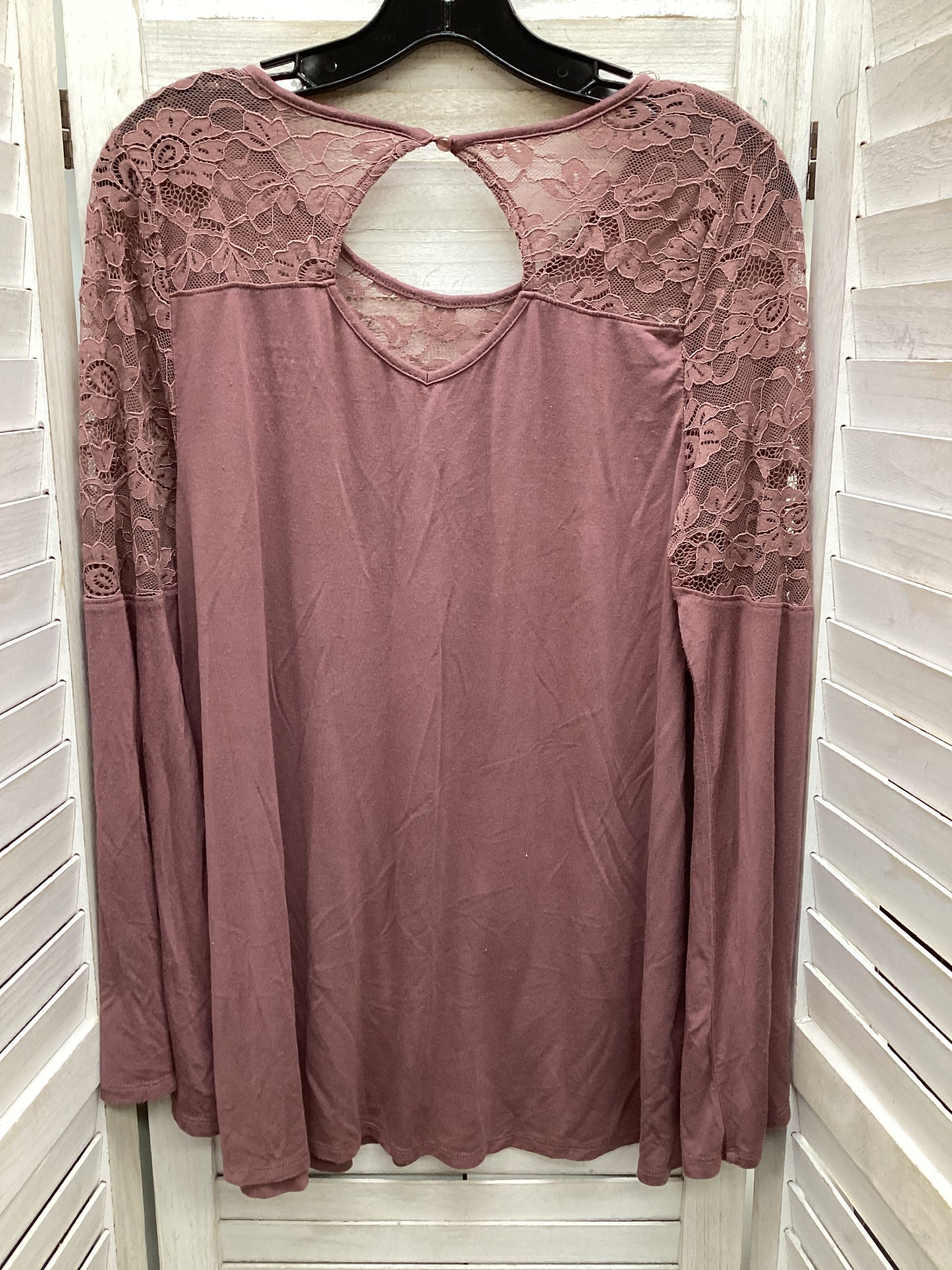 Top Long Sleeve By Torrid In Mauve, Size: 1x