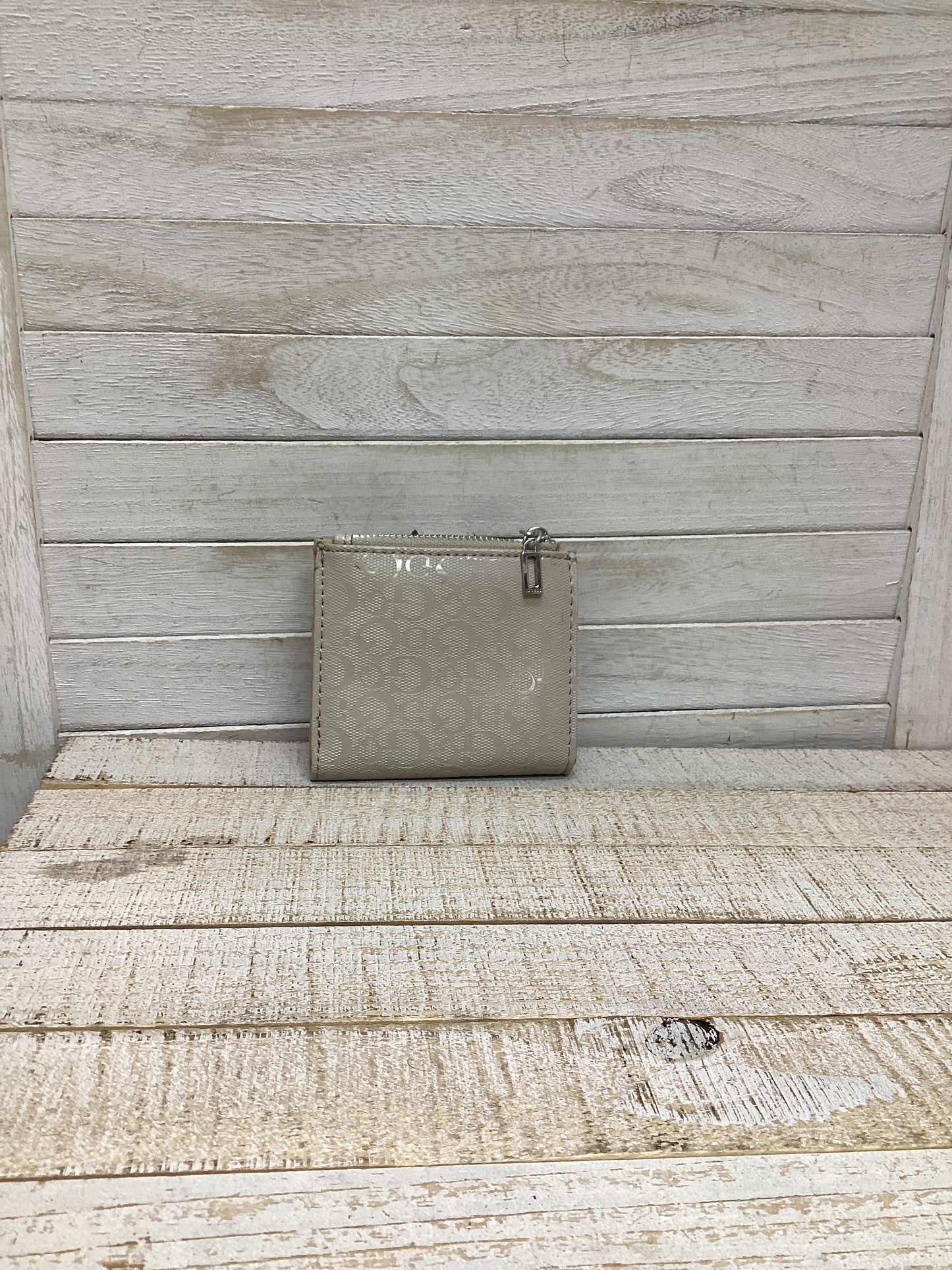 Wallet By Guess, Size: Small