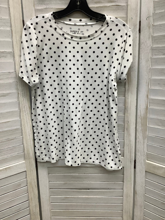 Top Short Sleeve By Torrid In Polkadot Pattern, Size: M