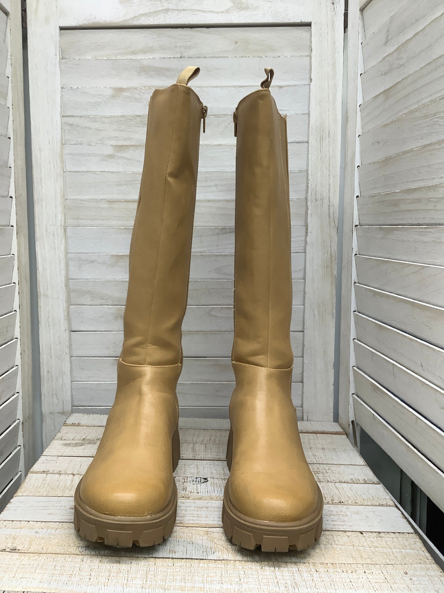 Boots Knee Heels By Sugar In Brown, Size: 7