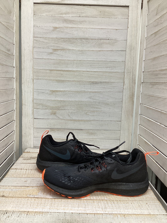 Shoes Athletic By Nike In Black, Size: 9