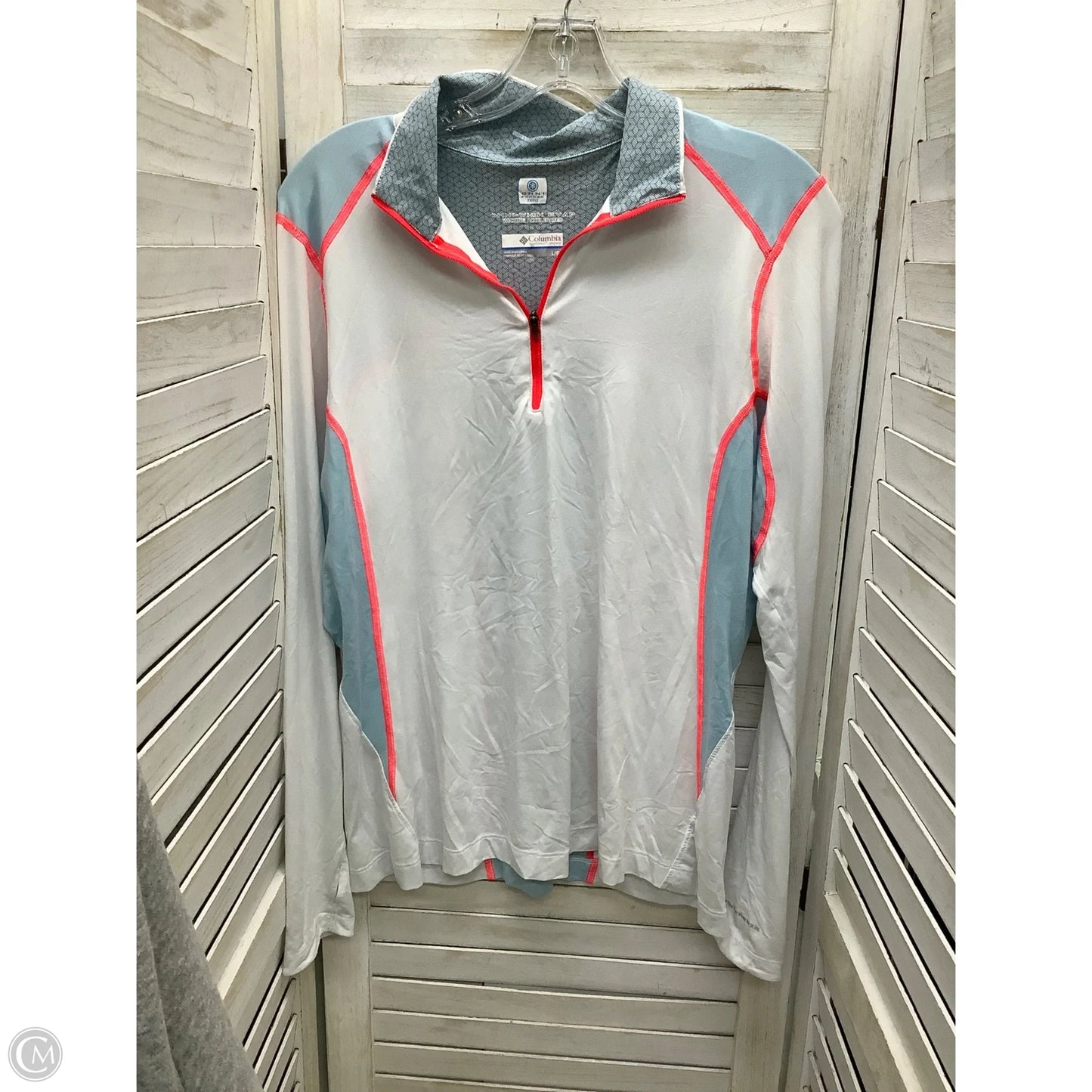 Athletic Top Long Sleeve Collar By Columbia In White, Size: L
