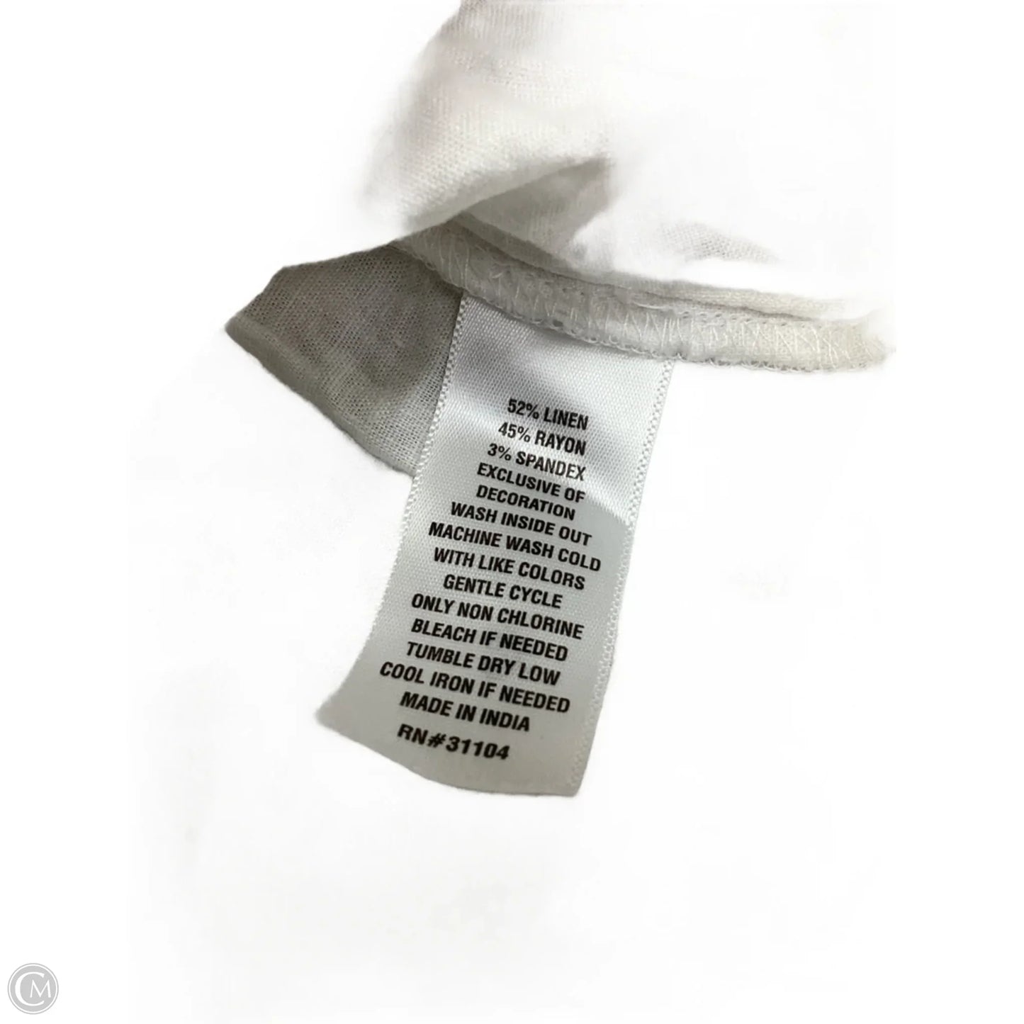 Top Sleeveless By Crown And Ivy In White, Size: M