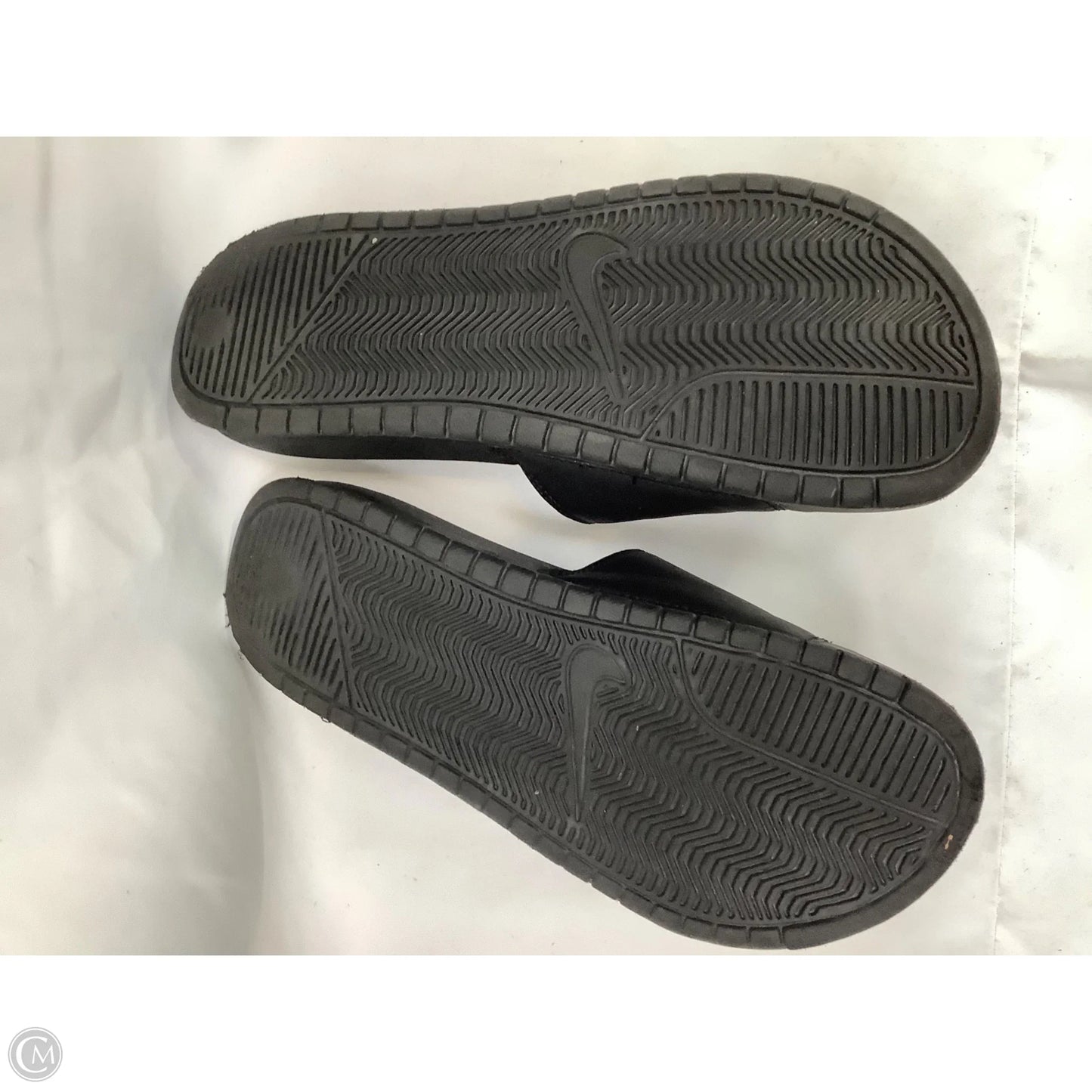 Sandals Flats By Nike In Black, Size: 10