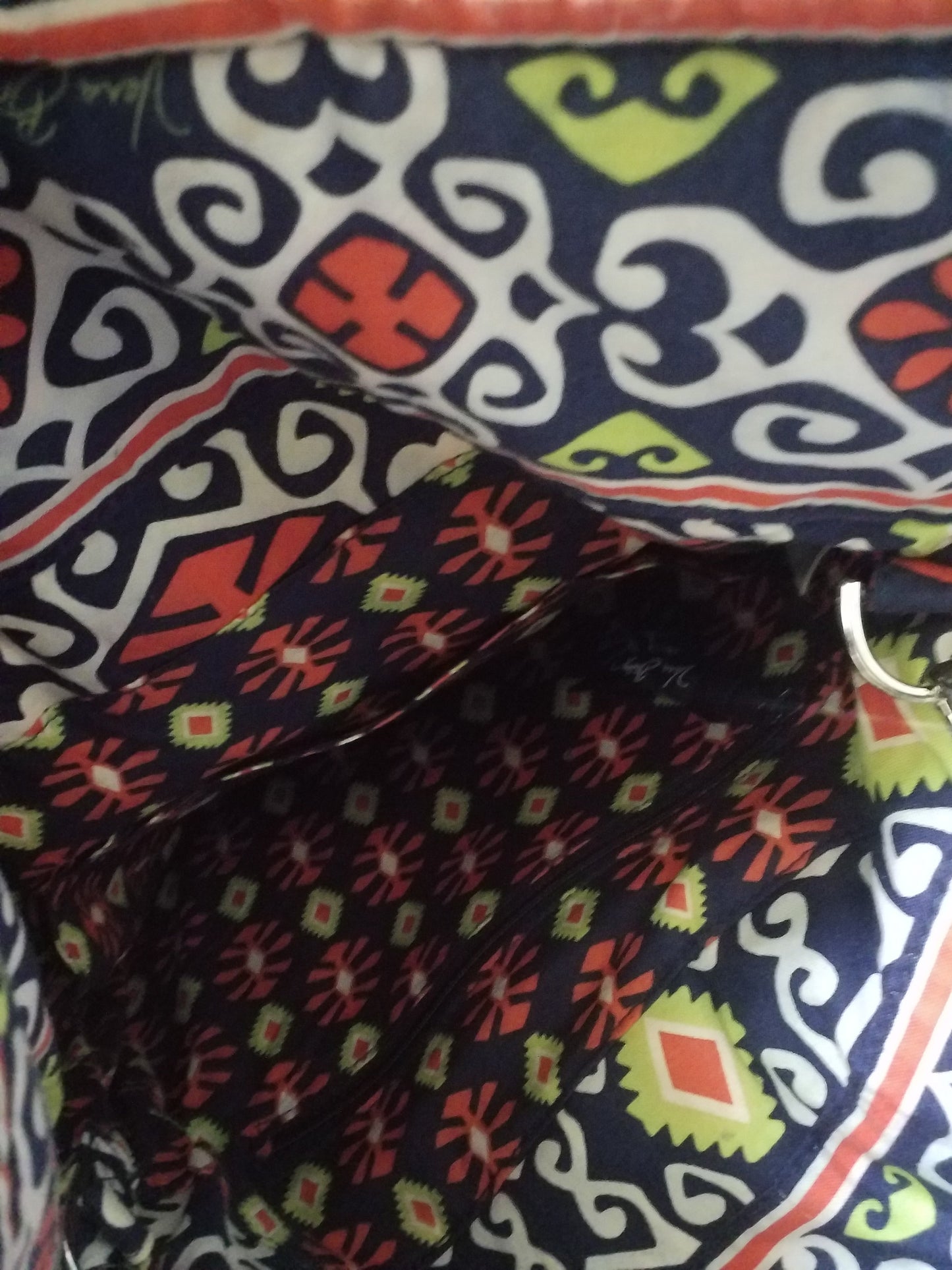 Handbag By Vera Bradley  Size: Medium