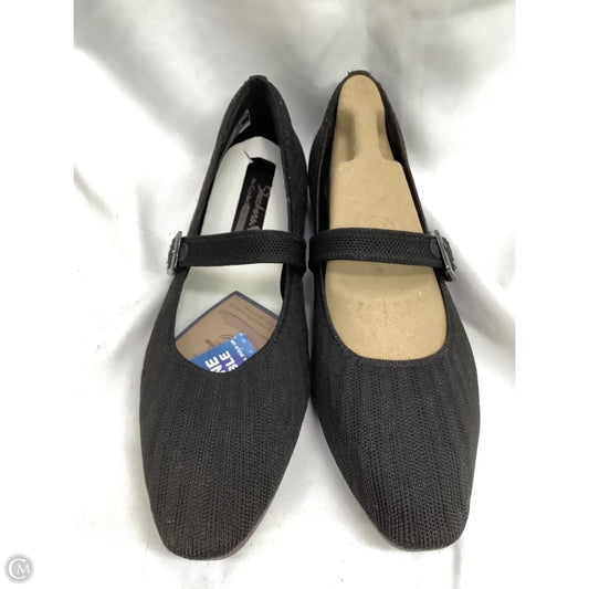 Shoes Flats By Skechers In Black, Size: 10