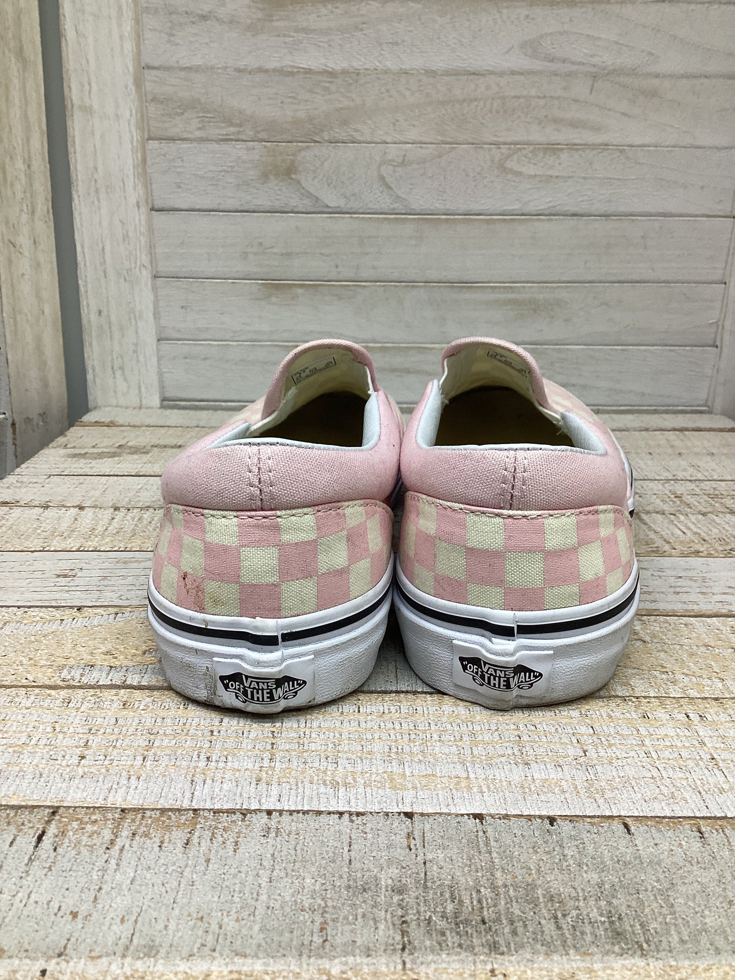 Shoes Sneakers By Vans In Pink, Size: 5.5