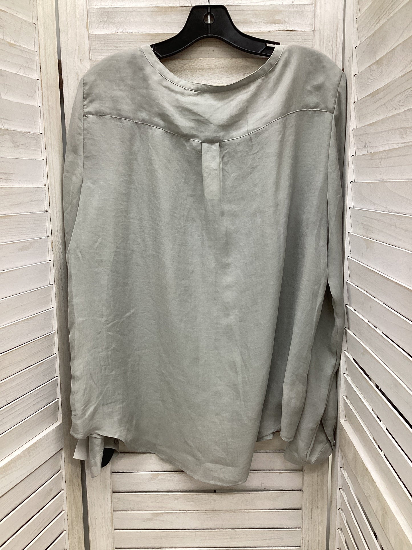 Top Long Sleeve By Loft In Green, Size: L