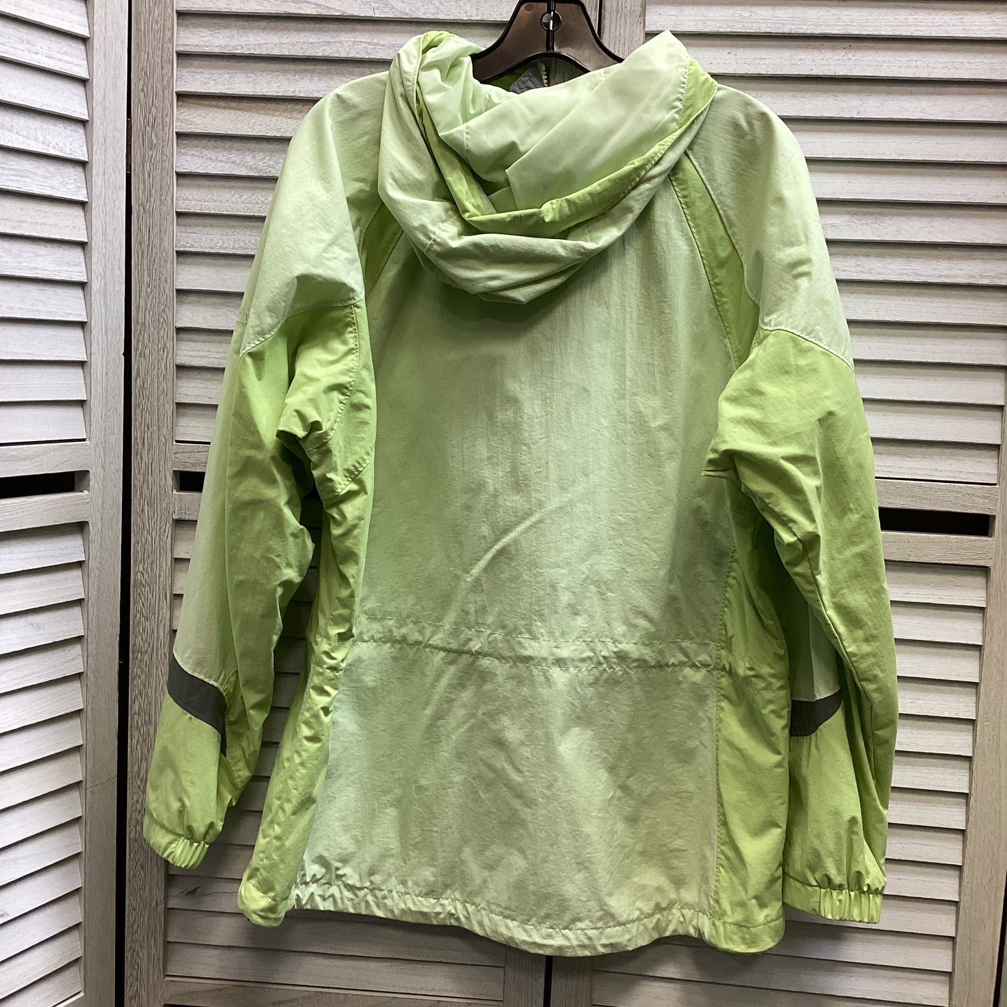 Jacket Windbreaker By Columbia In Green, Size: L