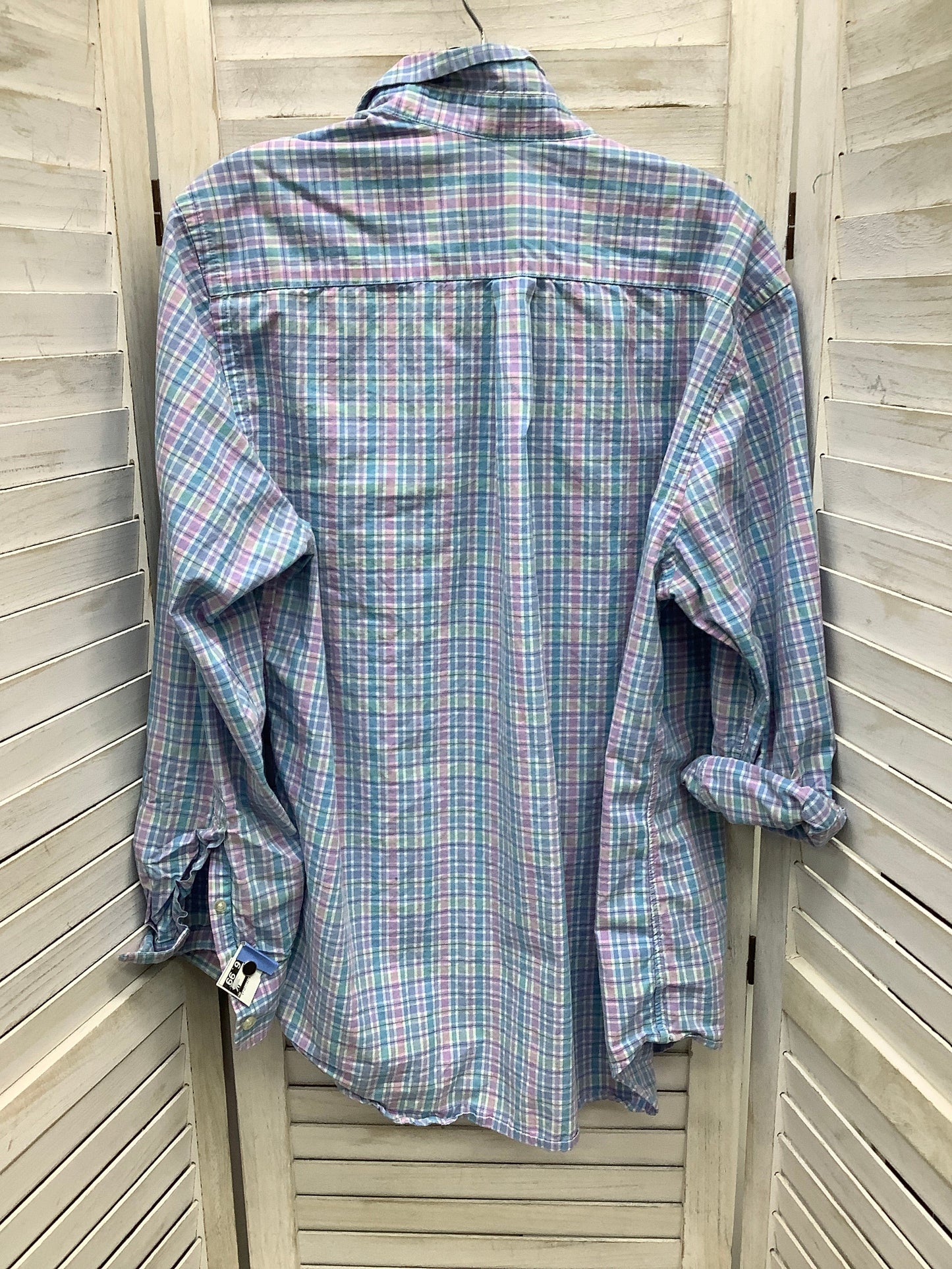 Top Long Sleeve By Vineyard Vines In Plaid Pattern, Size: M