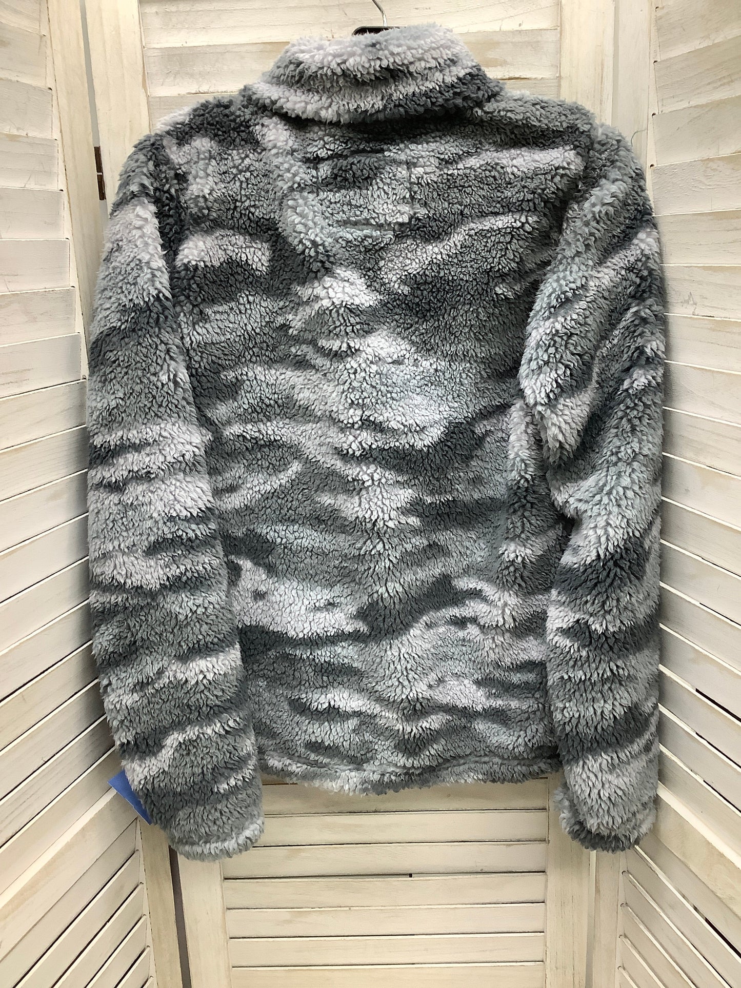 Jacket Faux Fur & Sherpa By Cozy In Grey, Size: S