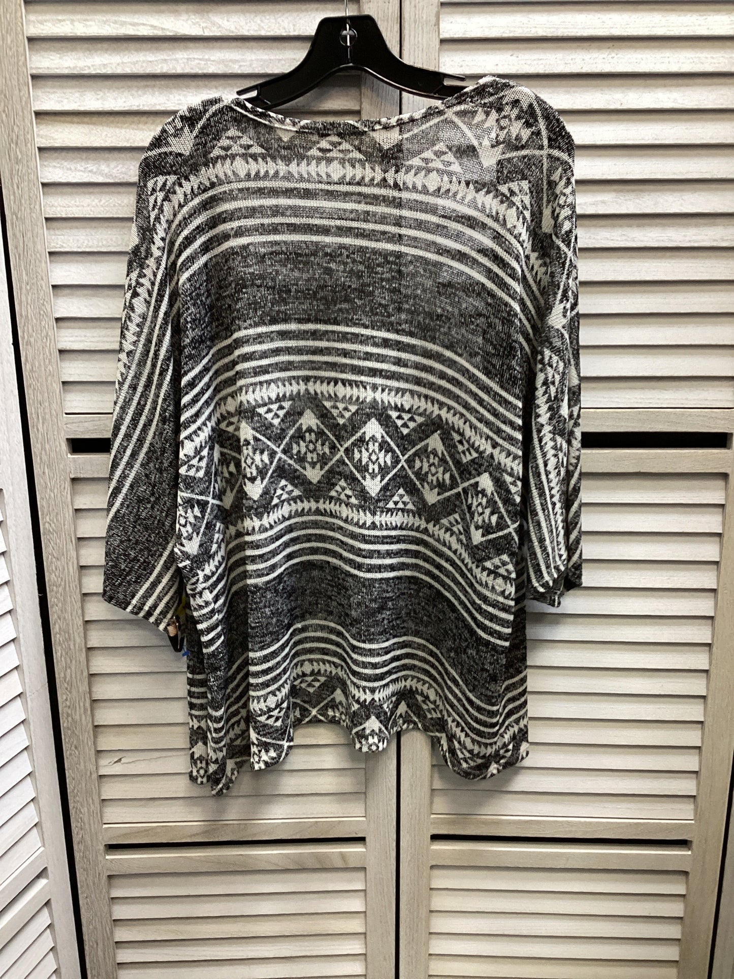 Cardigan By Charlotte Russe In Black White, Size: M