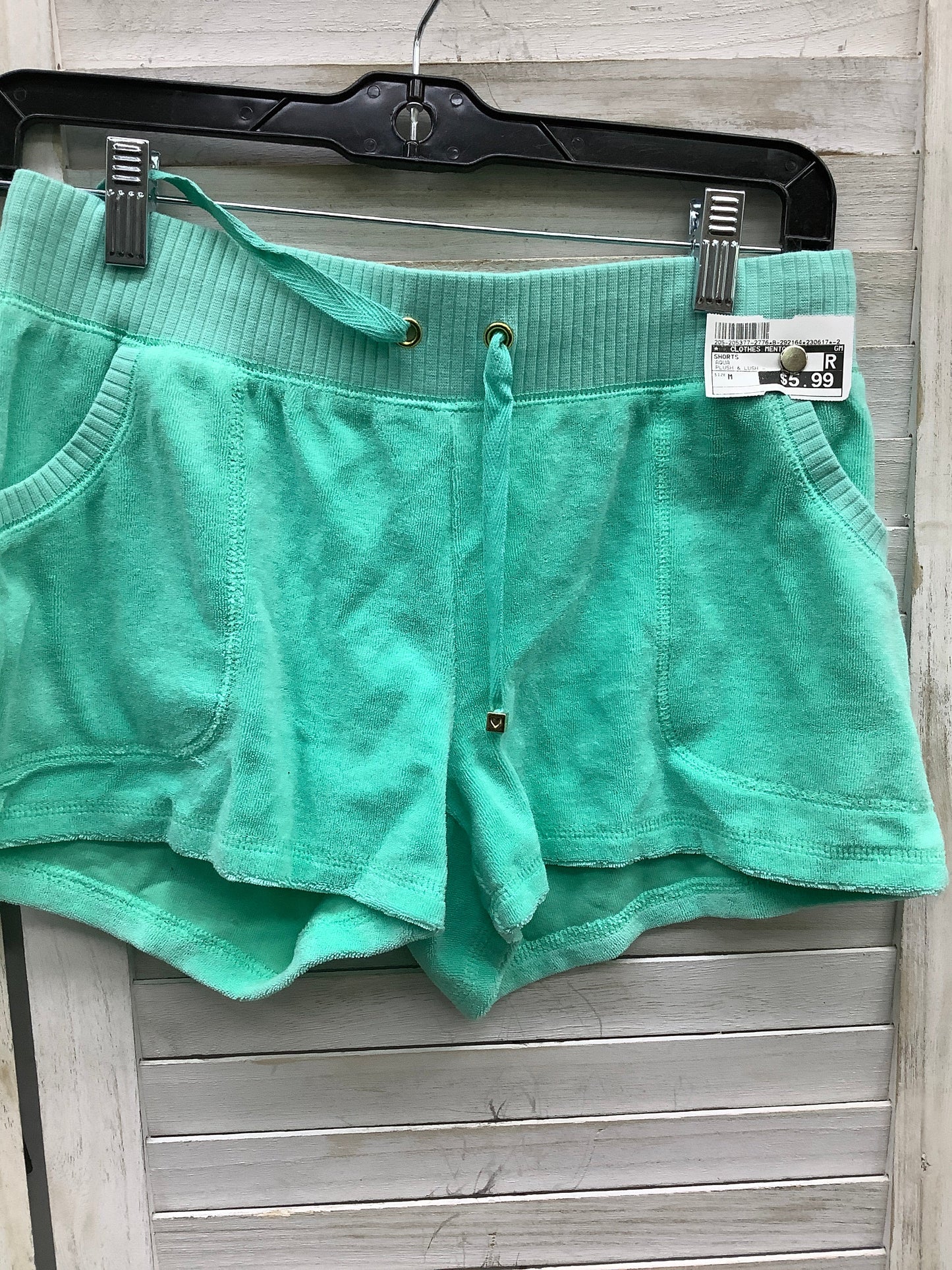 Shorts By Clothes Mentor  Size: M